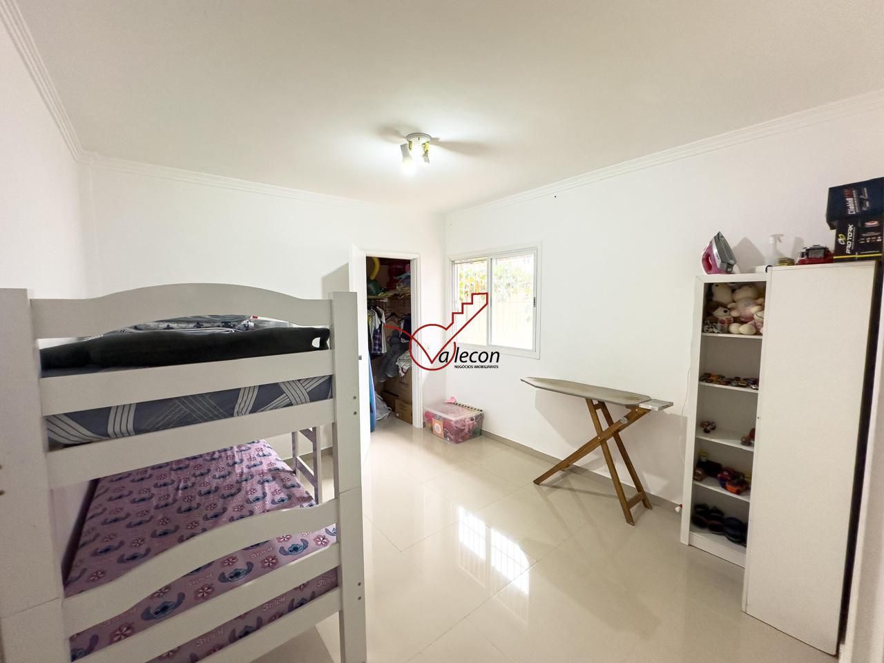 Casa à venda com 3 quartos, 194m² - Foto 13