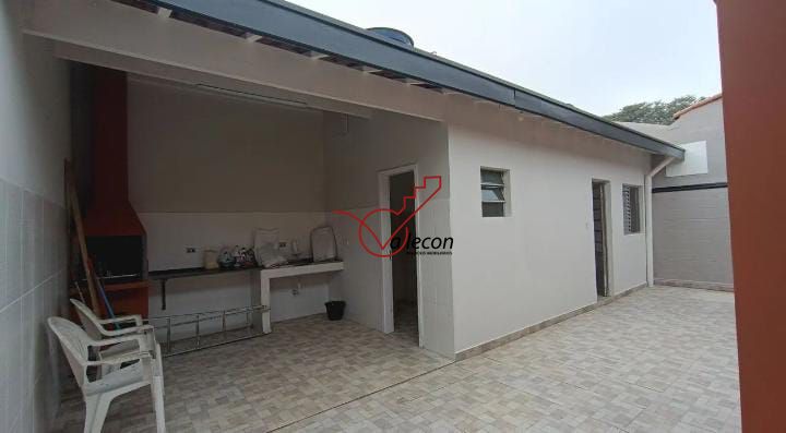 Casa à venda com 3 quartos, 250m² - Foto 15