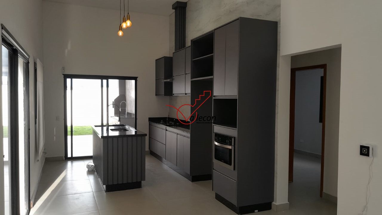 Casa à venda com 3 quartos, 300m² - Foto 22