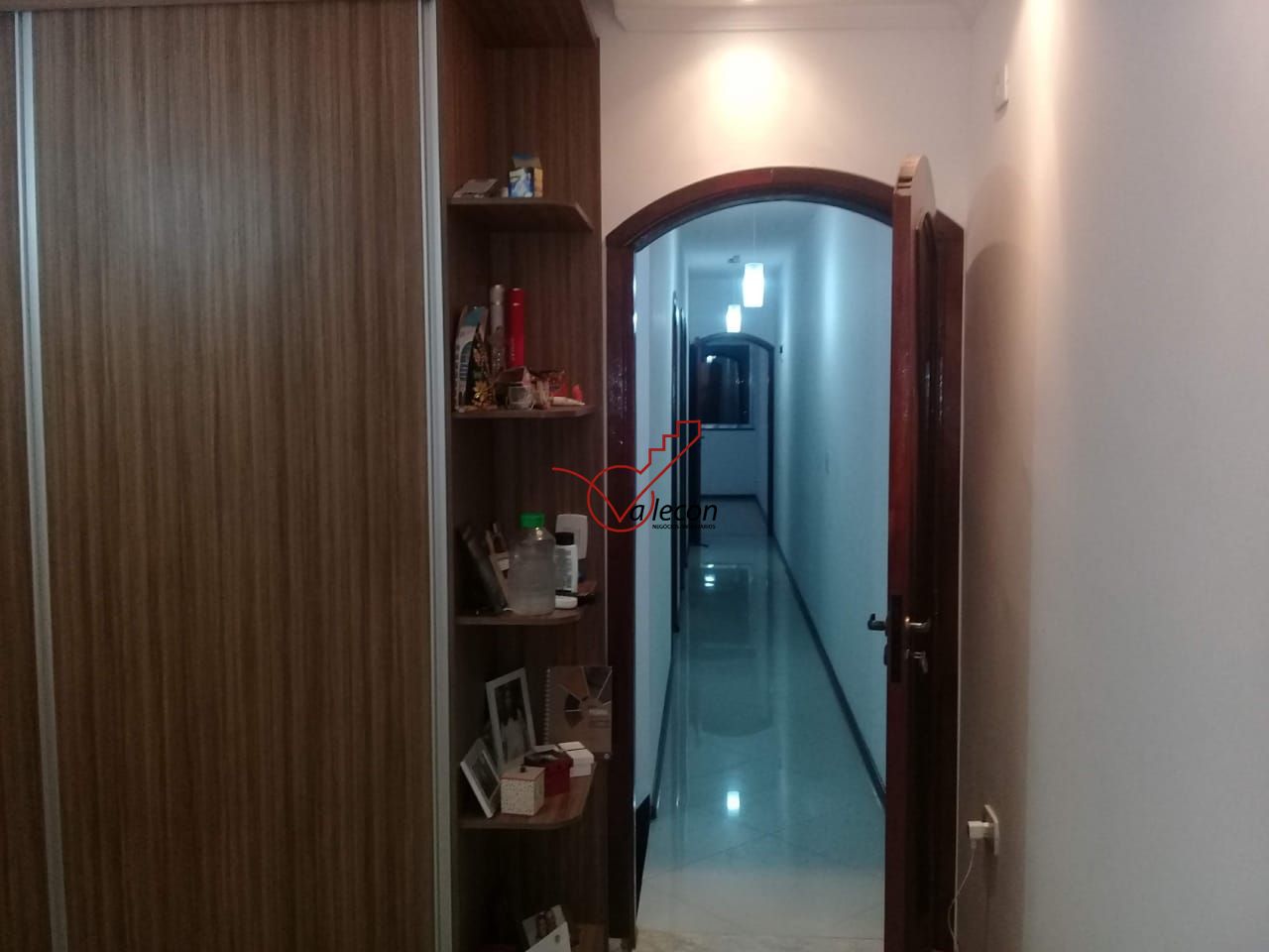 Sobrado à venda com 3 quartos, 220m² - Foto 2