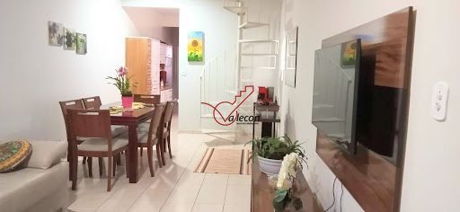 Casa à venda com 3 quartos, 116m² - Foto 1