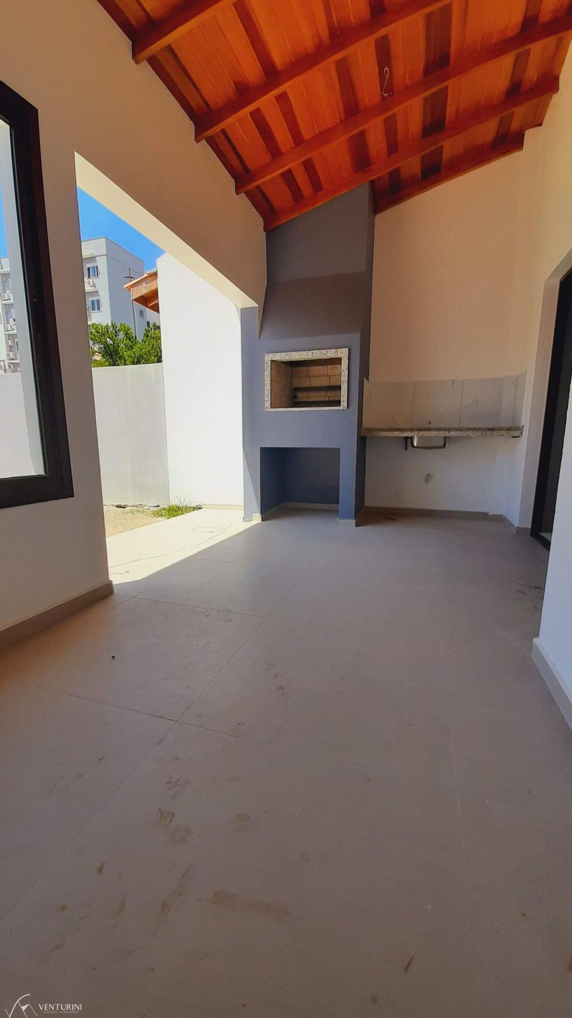 Casa à venda com 3 quartos, 173m² - Foto 8