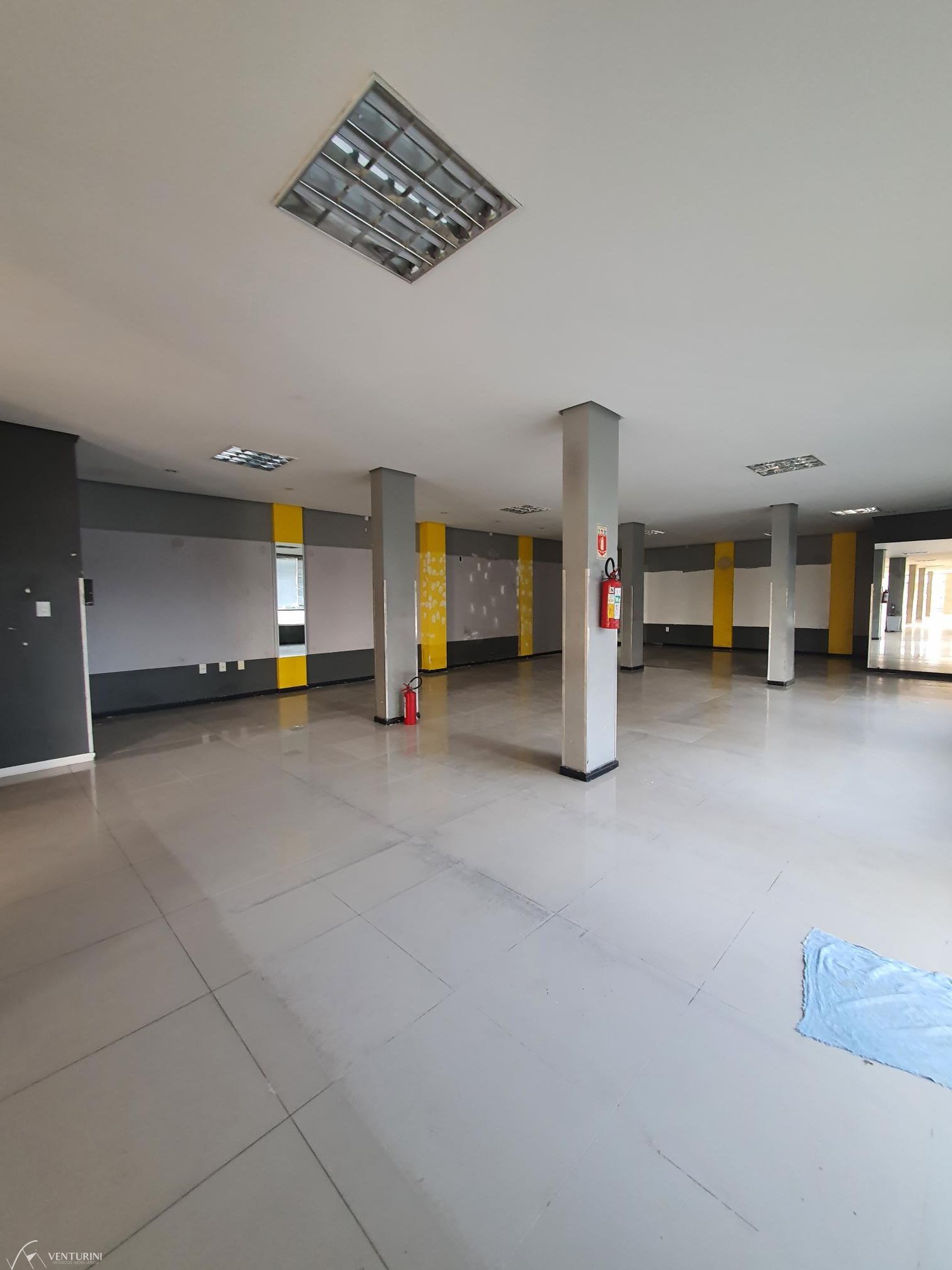 Loja-Salão à venda e aluguel com 1 quarto, 232m² - Foto 6