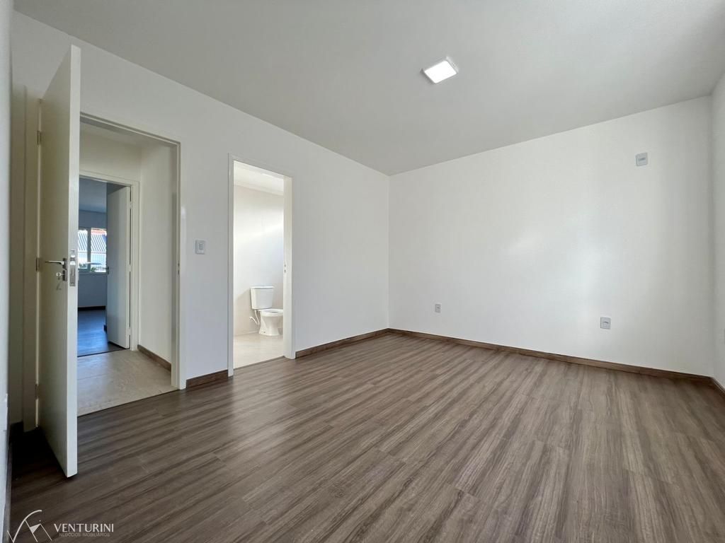 Casa à venda com 4 quartos, 216m² - Foto 7