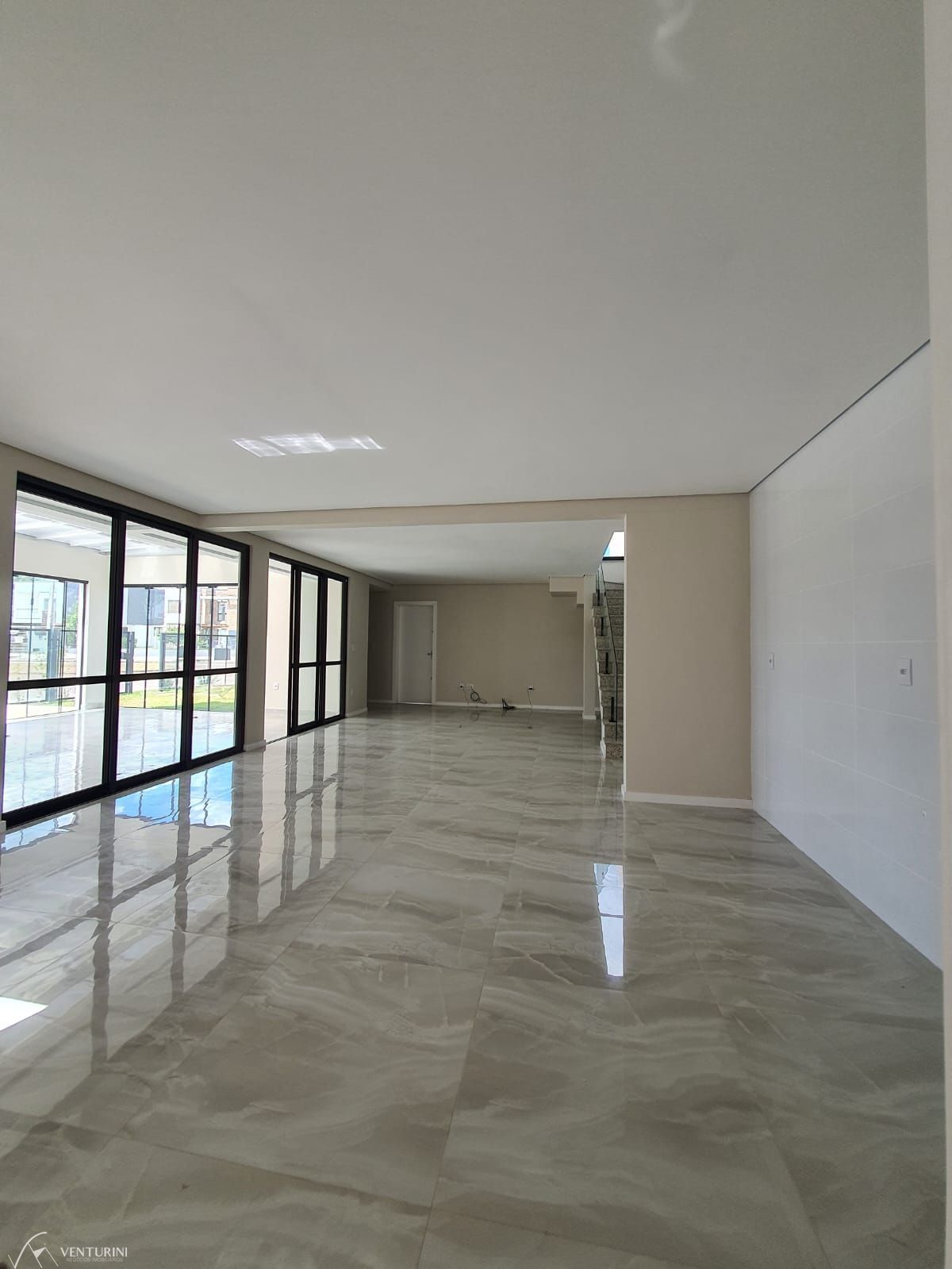 Casa à venda com 3 quartos, 228m² - Foto 19