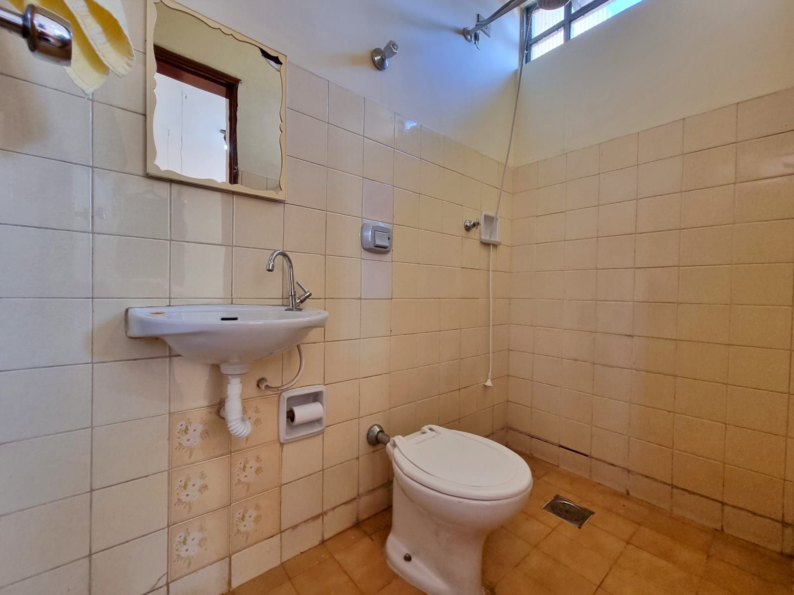 Casa à venda com 4 quartos, 220m² - Foto 18