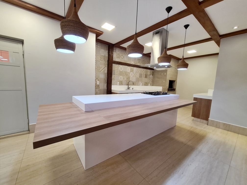 Cobertura à venda com 4 quartos, 219m² - Foto 1