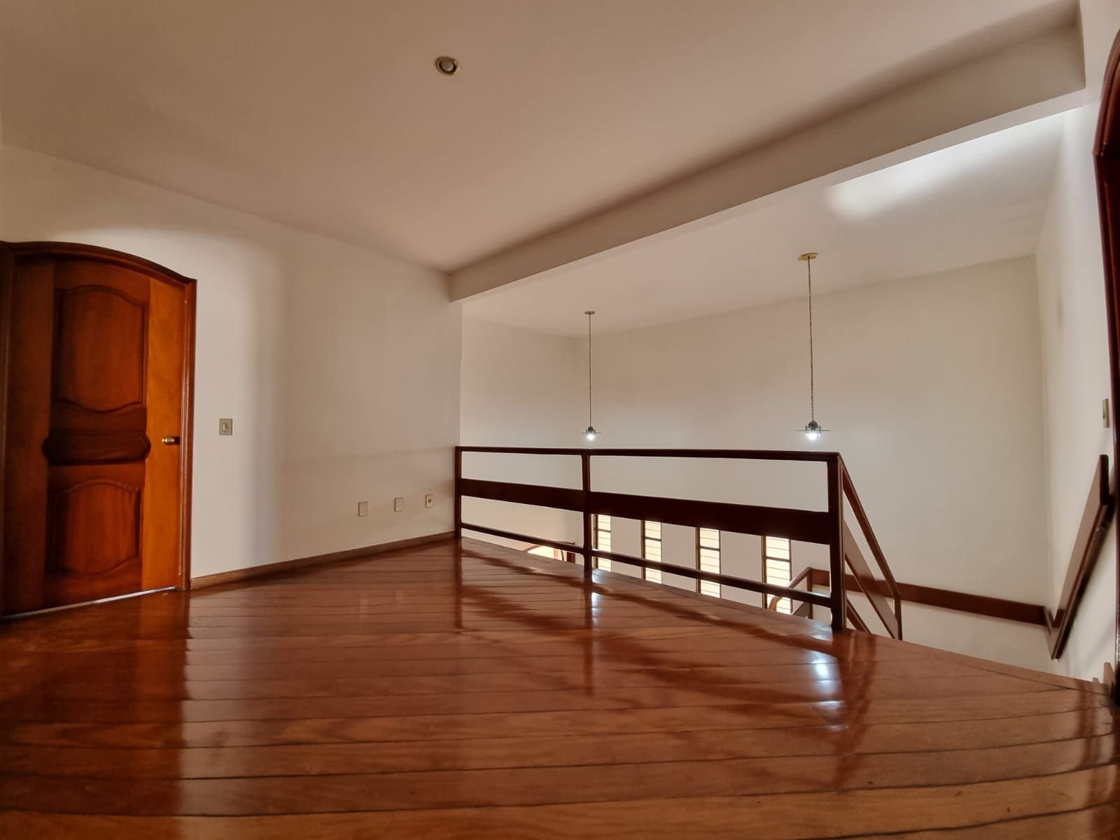 Sobrado à venda e aluguel com 4 quartos, 358m² - Foto 9