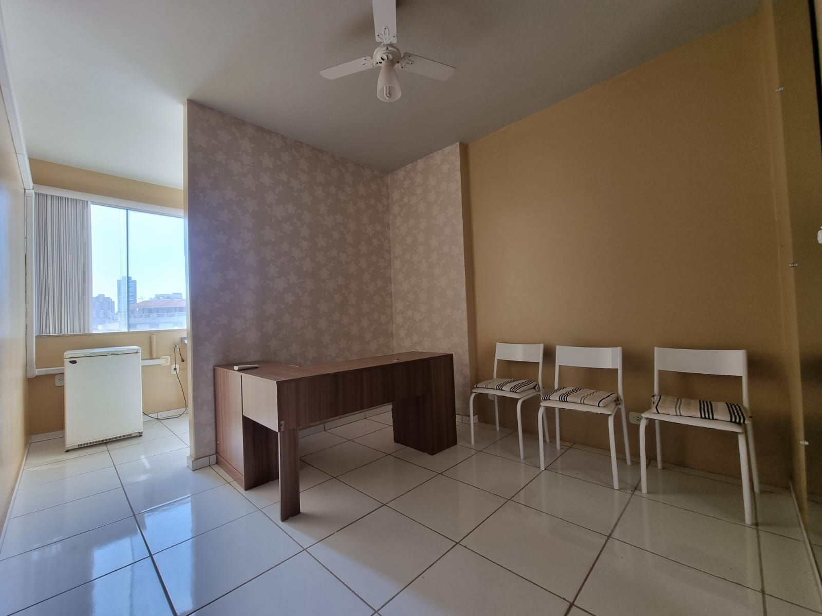 Conjunto Comercial-Sala para alugar com 1 quarto, 28m² - Foto 2