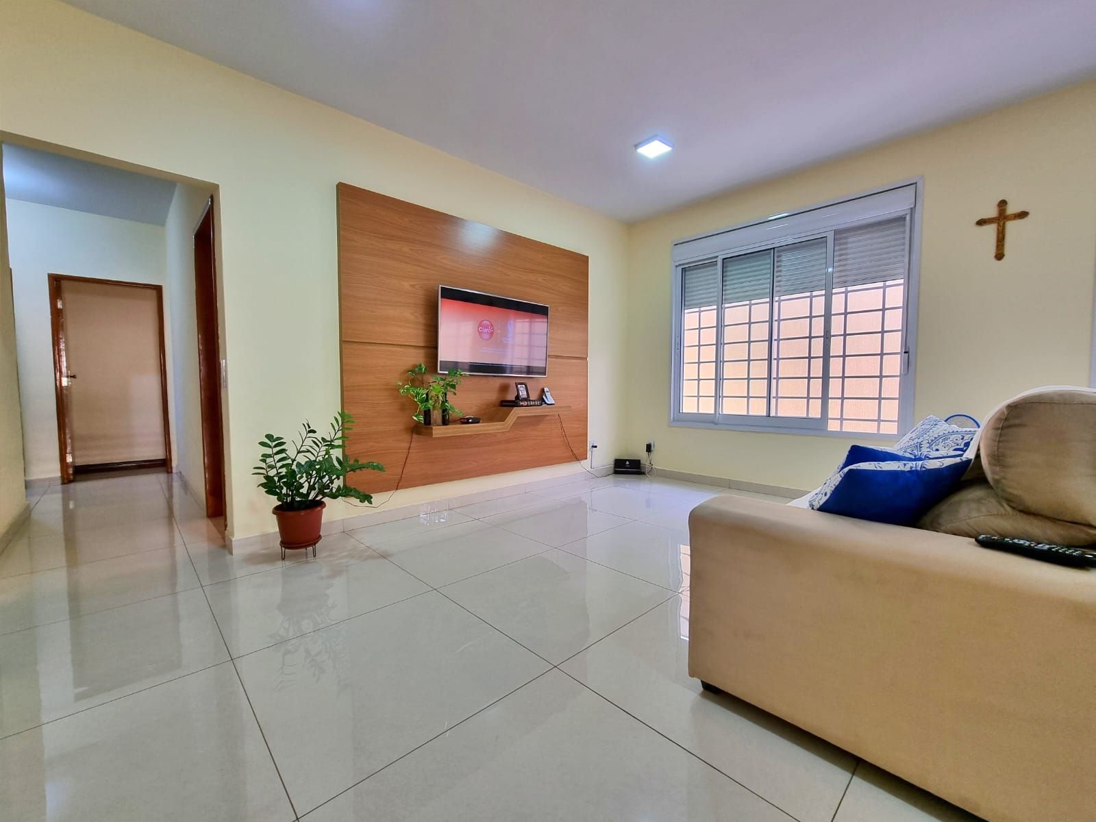 Casa, 4 quartos, 220 m² - Foto 2