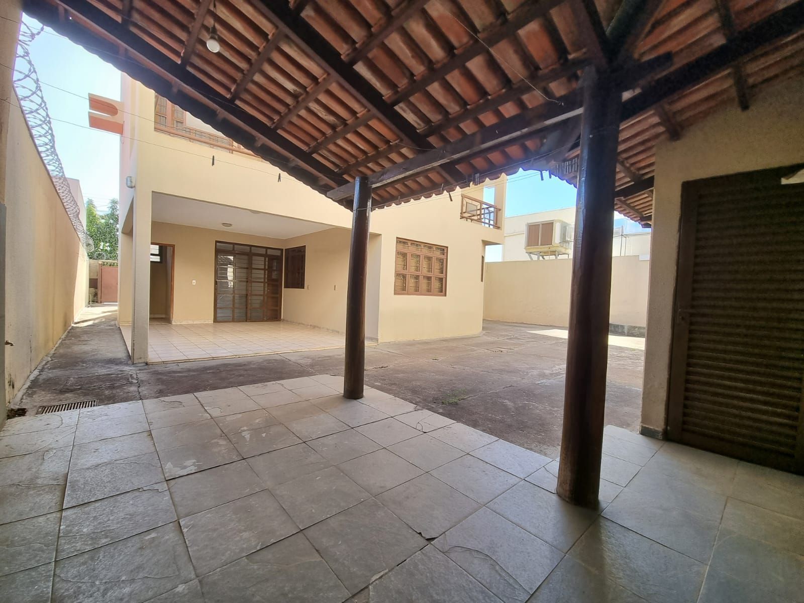 Sobrado à venda e aluguel com 4 quartos, 358m² - Foto 21