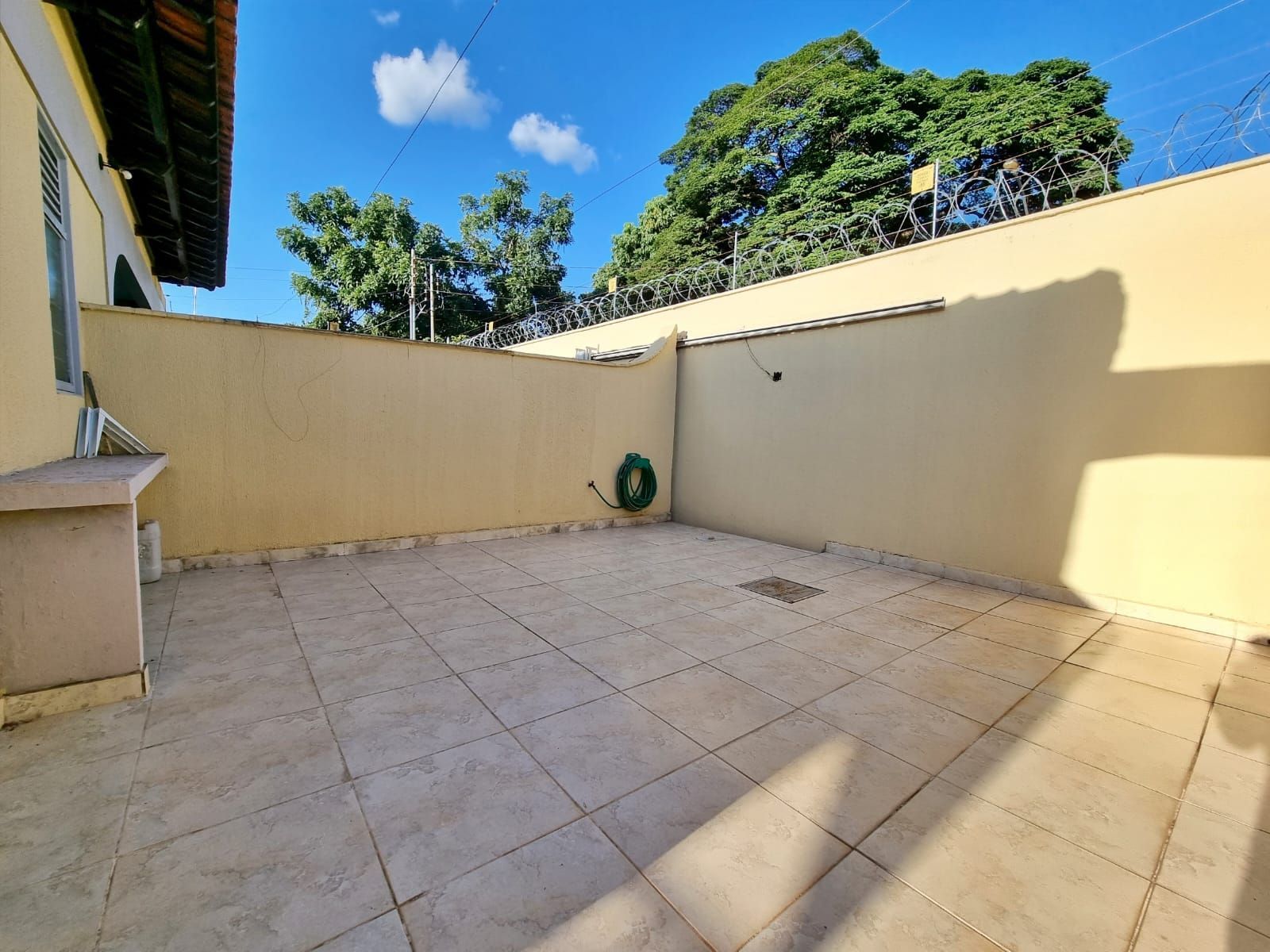 Casa à venda com 4 quartos, 220m² - Foto 13