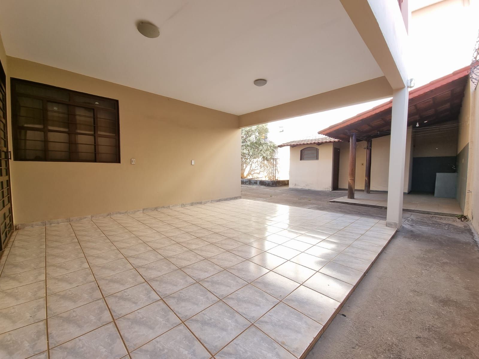 Sobrado à venda e aluguel com 4 quartos, 358m² - Foto 19