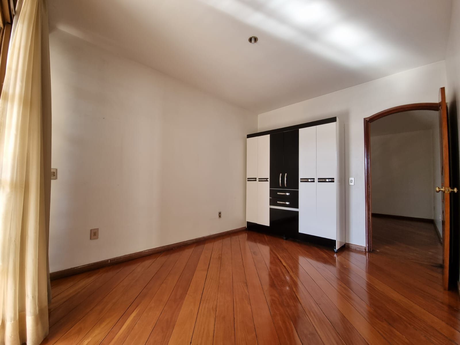 Sobrado à venda e aluguel com 4 quartos, 358m² - Foto 13