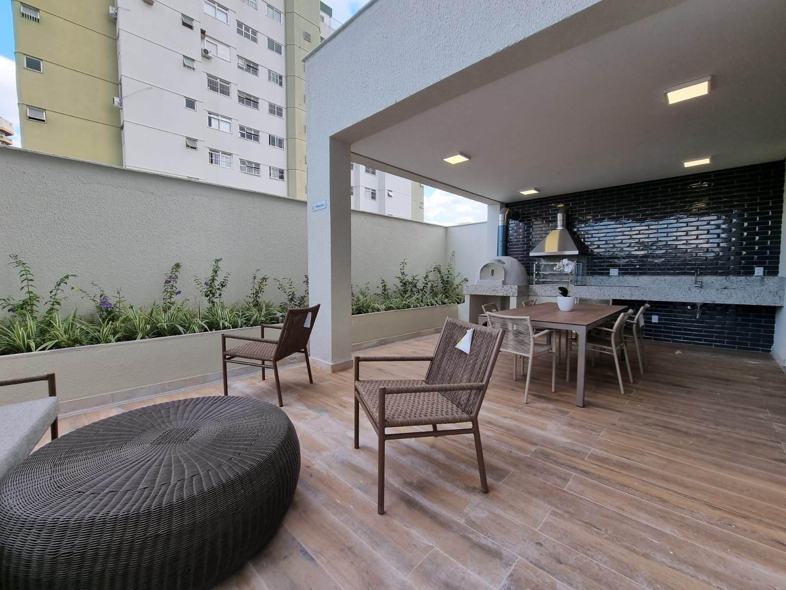 Apartamento à venda com 2 quartos, 64m² - Foto 19