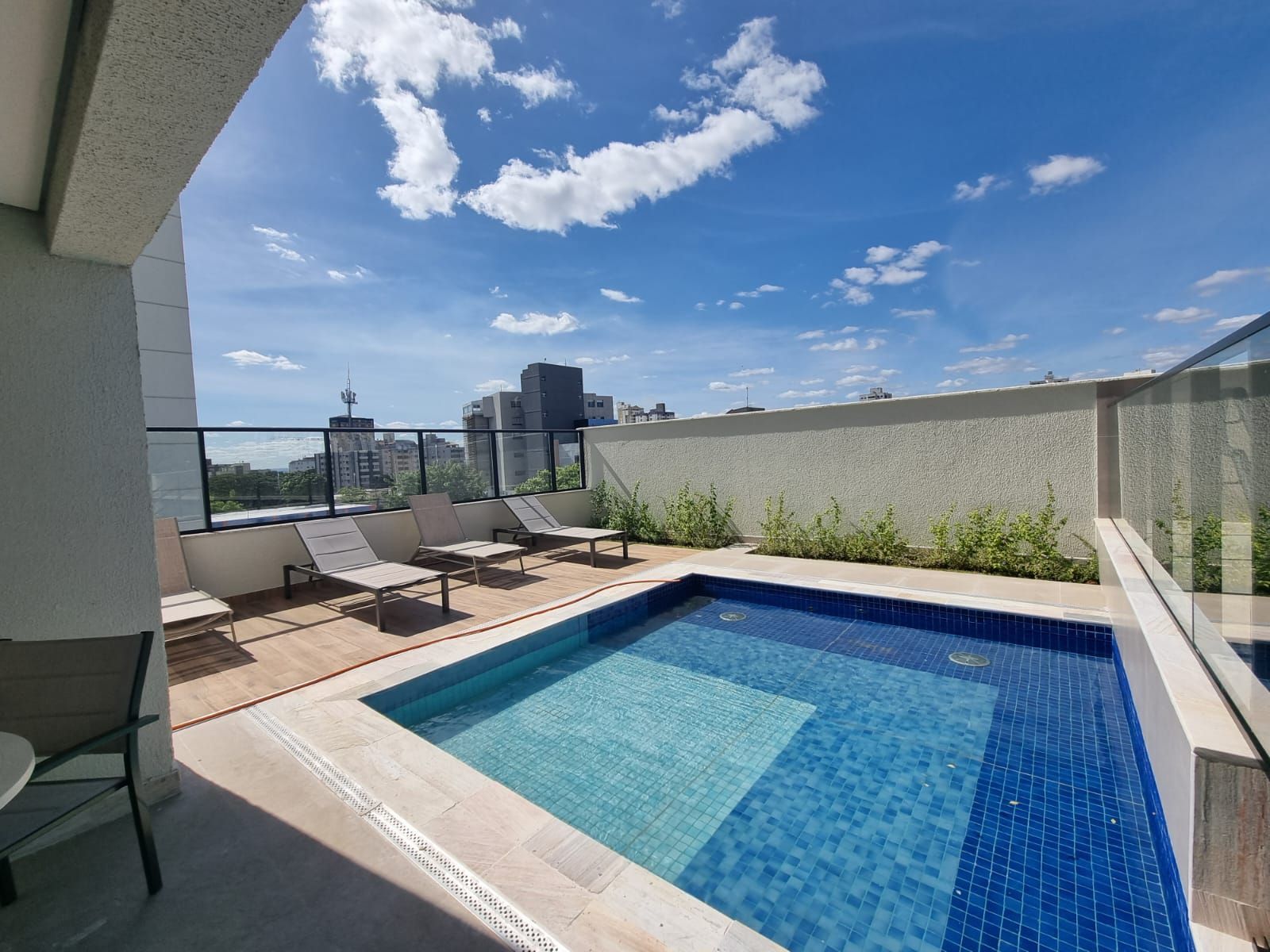 Apartamento à venda com 2 quartos, 64m² - Foto 22