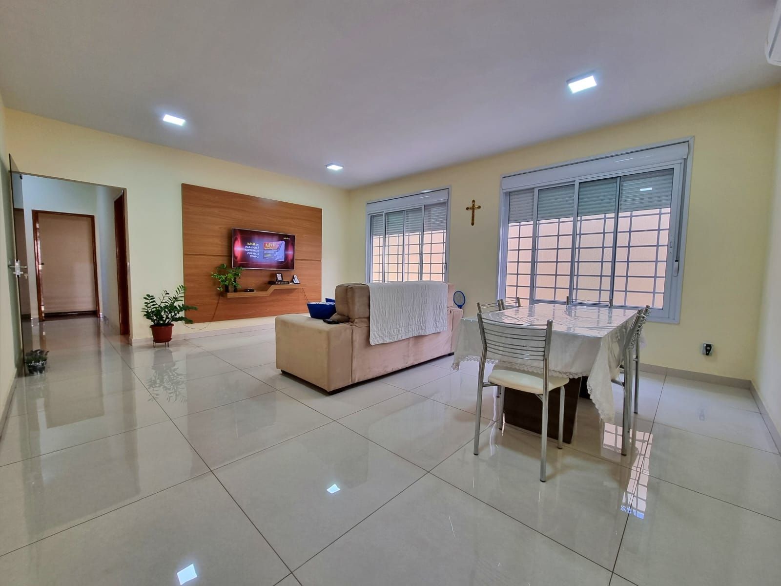 Casa, 4 quartos, 220 m² - Foto 3