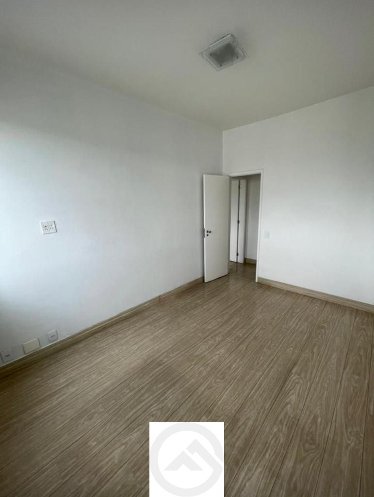 Apartamento à venda com 2 quartos, 96m² - Foto 7