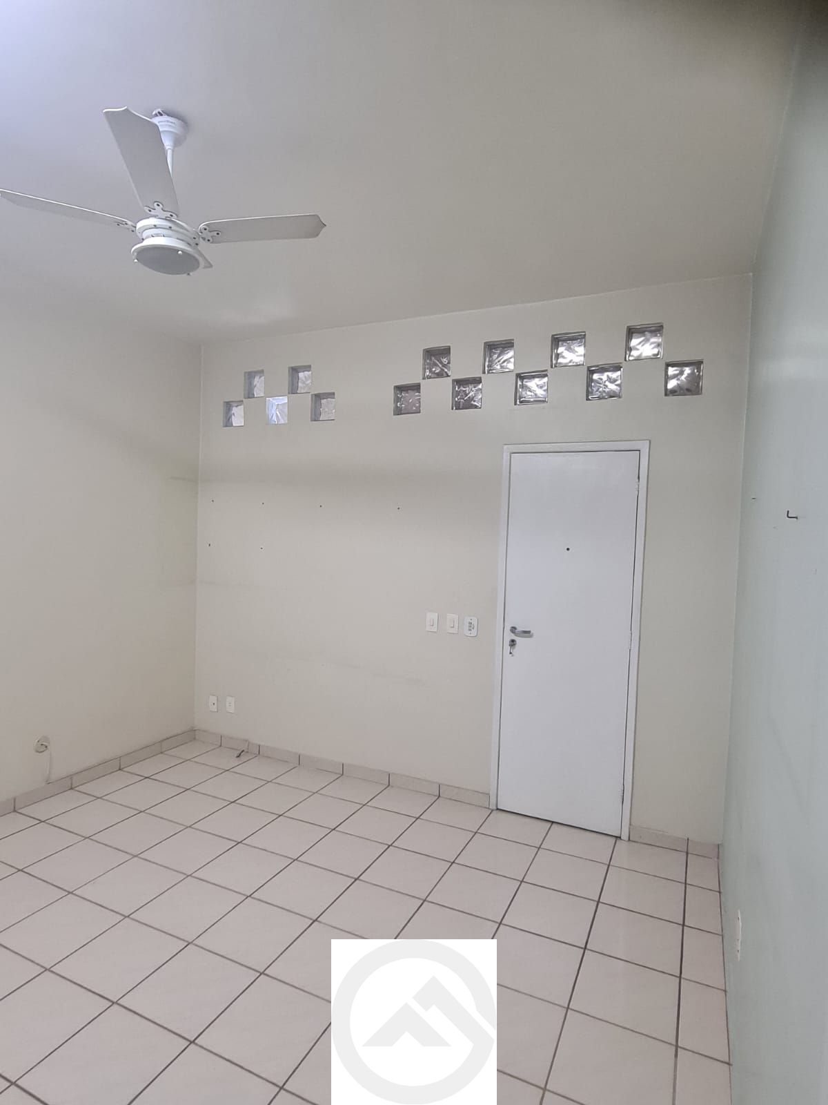 Conjunto Comercial-Sala à venda com 1 quarto, 28m² - Foto 11