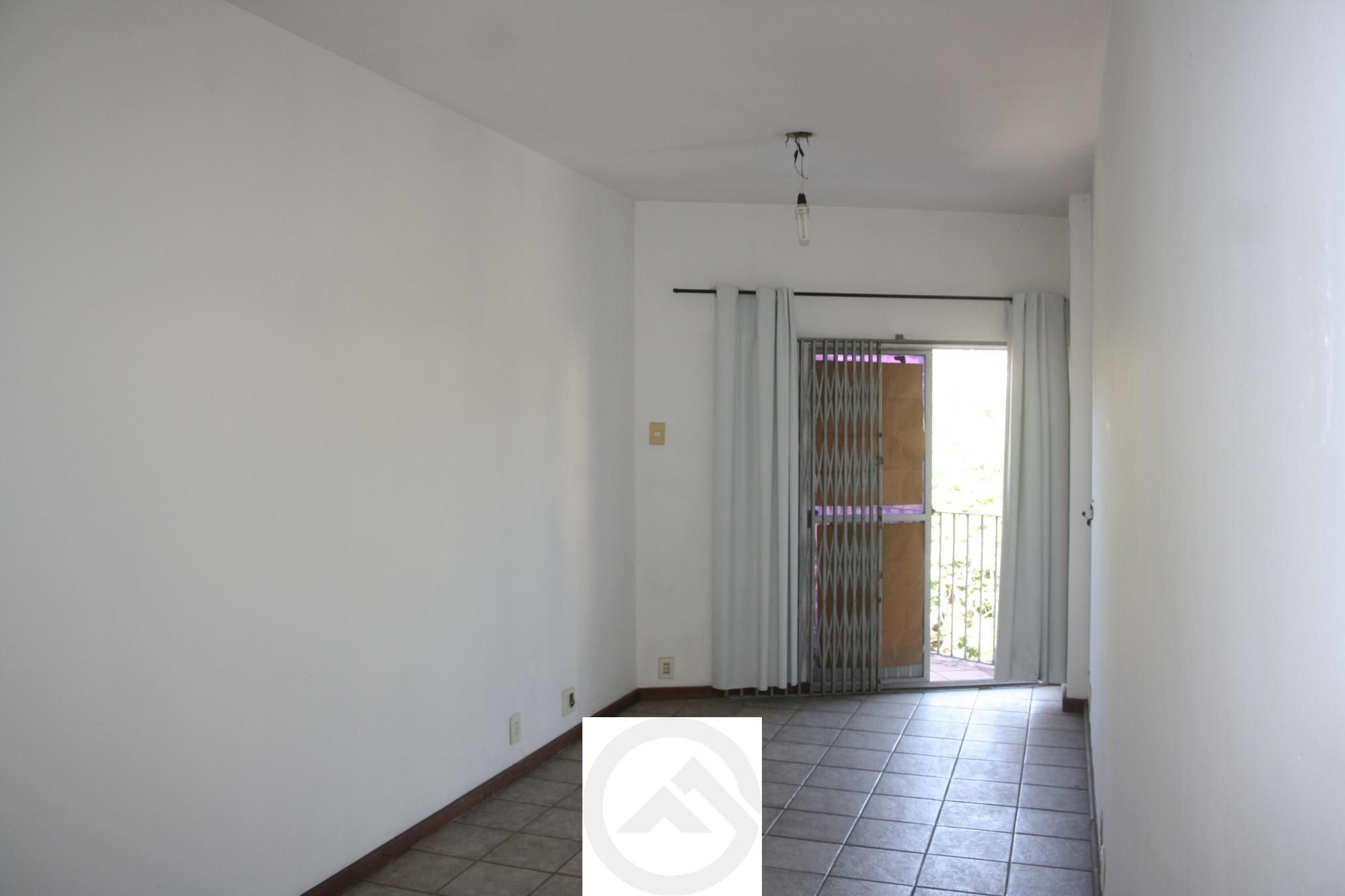 Apartamento à venda com 2 quartos, 79m² - Foto 5