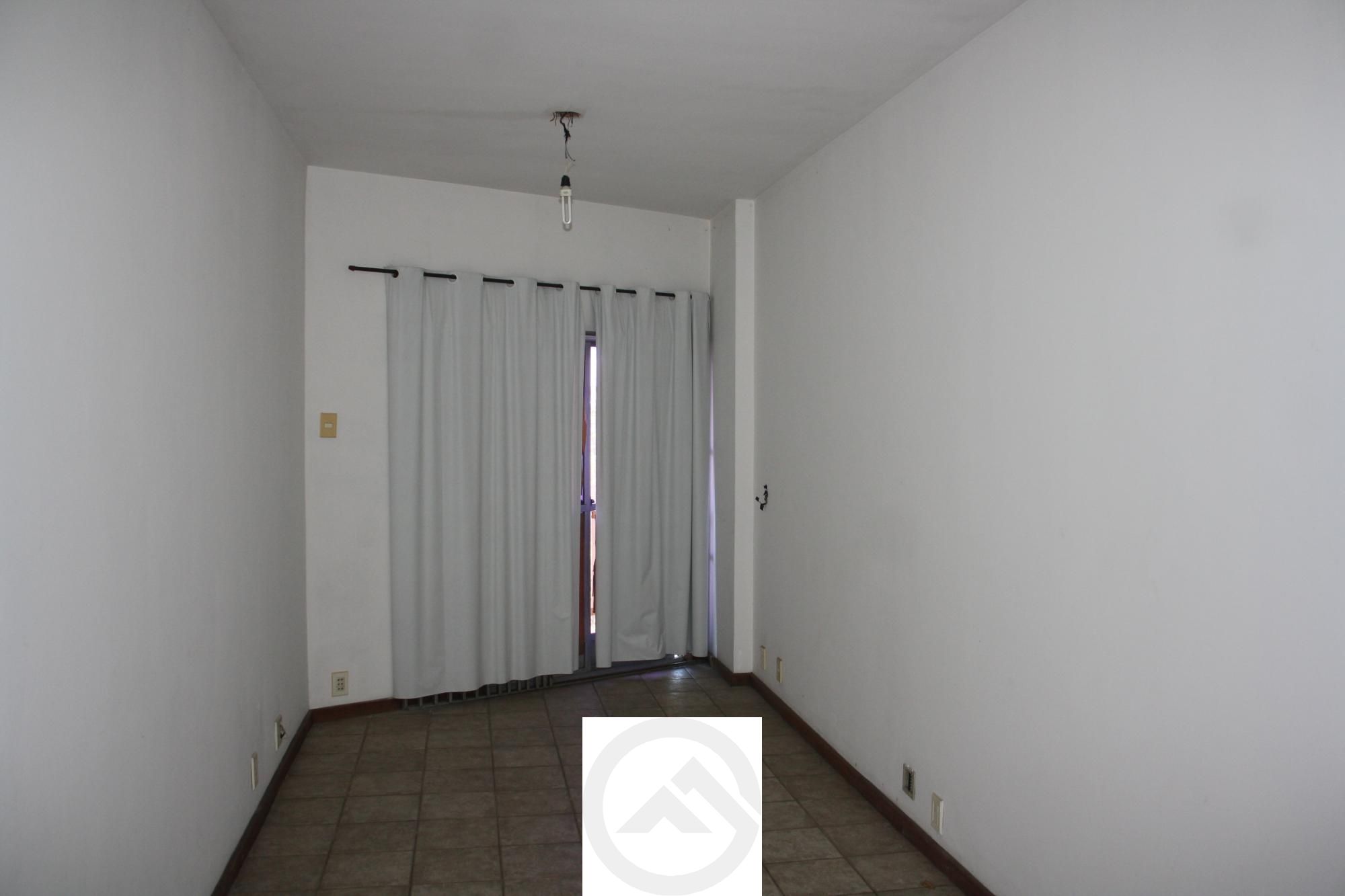 Apartamento à venda com 2 quartos, 79m² - Foto 6