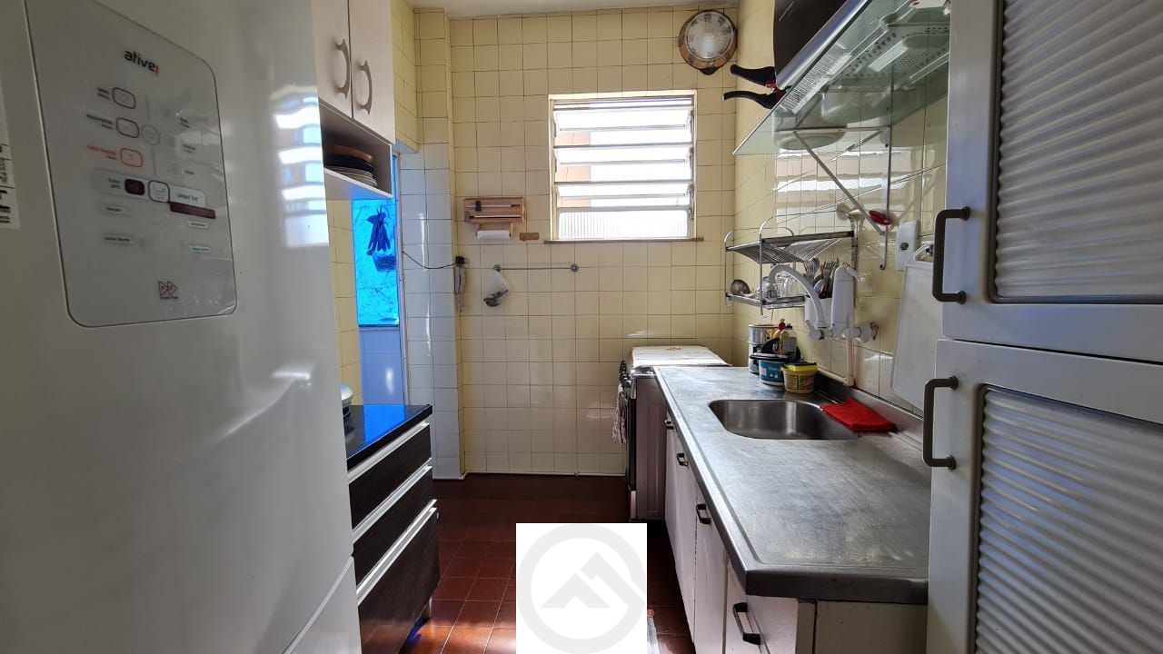 Apartamento à venda com 2 quartos, 77m² - Foto 13