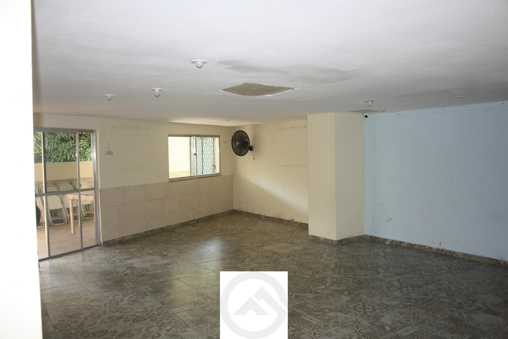 Apartamento à venda com 2 quartos, 79m² - Foto 31