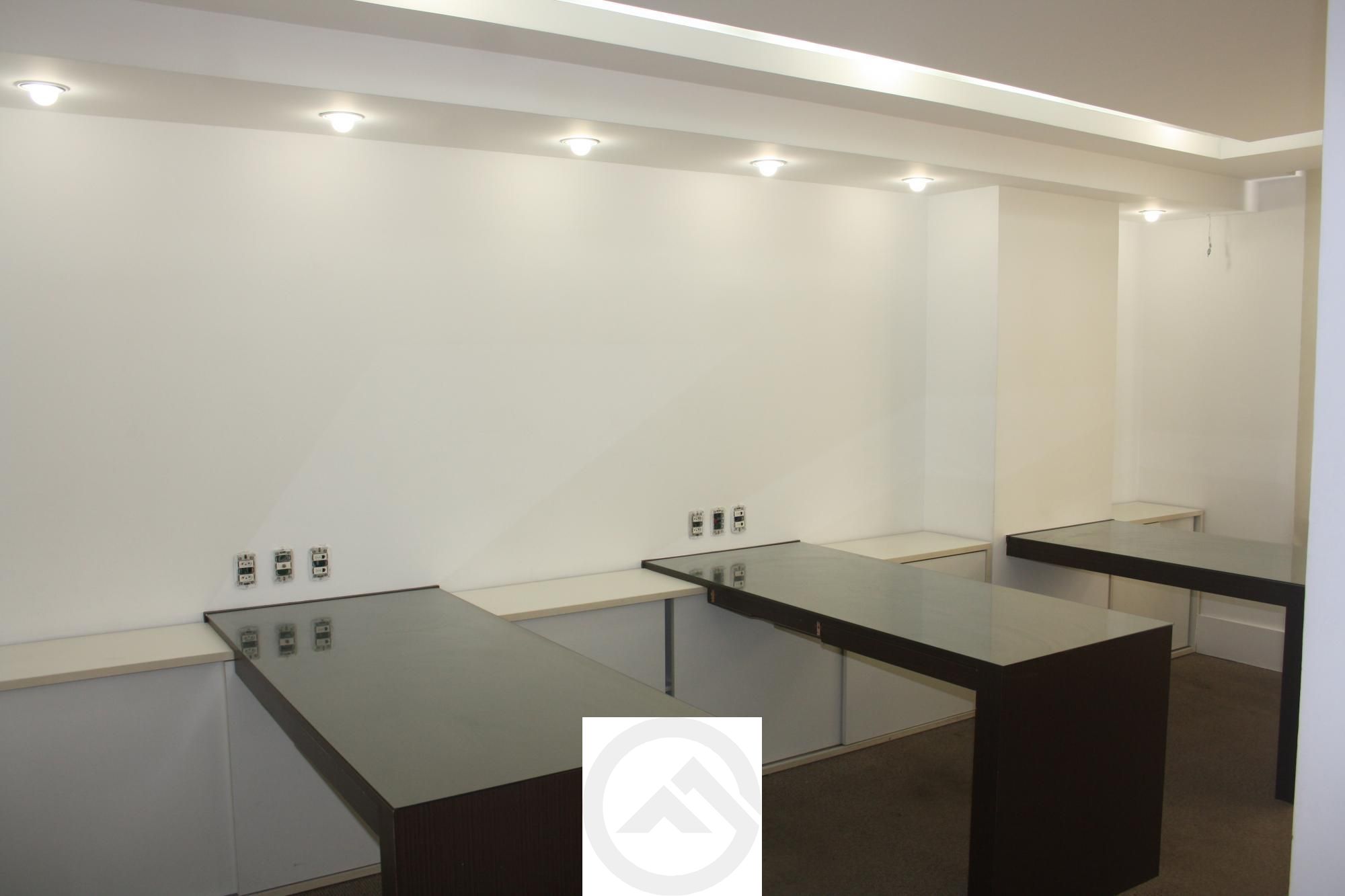 Prédio Inteiro para alugar com 6 quartos, 130m² - Foto 12