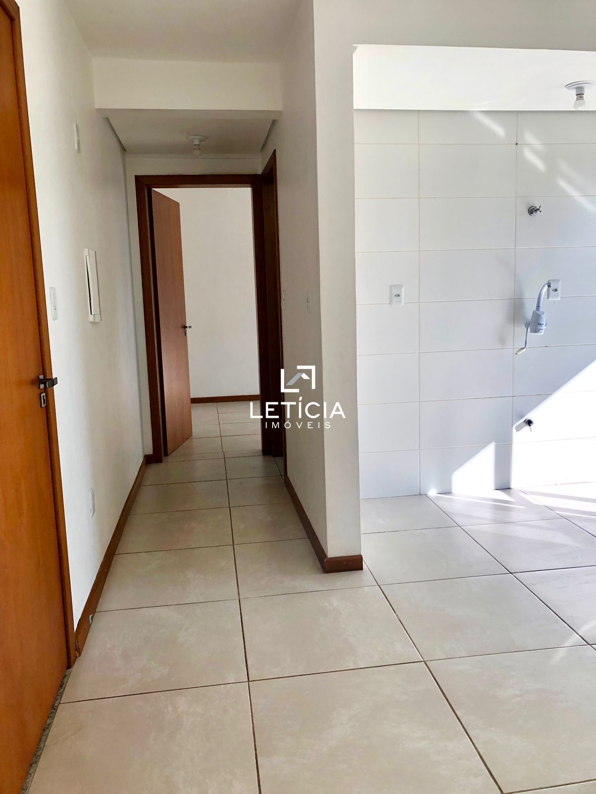 Apartamento com 1 Dormitórios para alugar, 40 m² por R$ 1.200,00 Apartamento com 1 Dormitórios para alugar, 40 m² por R$ 1.200,00