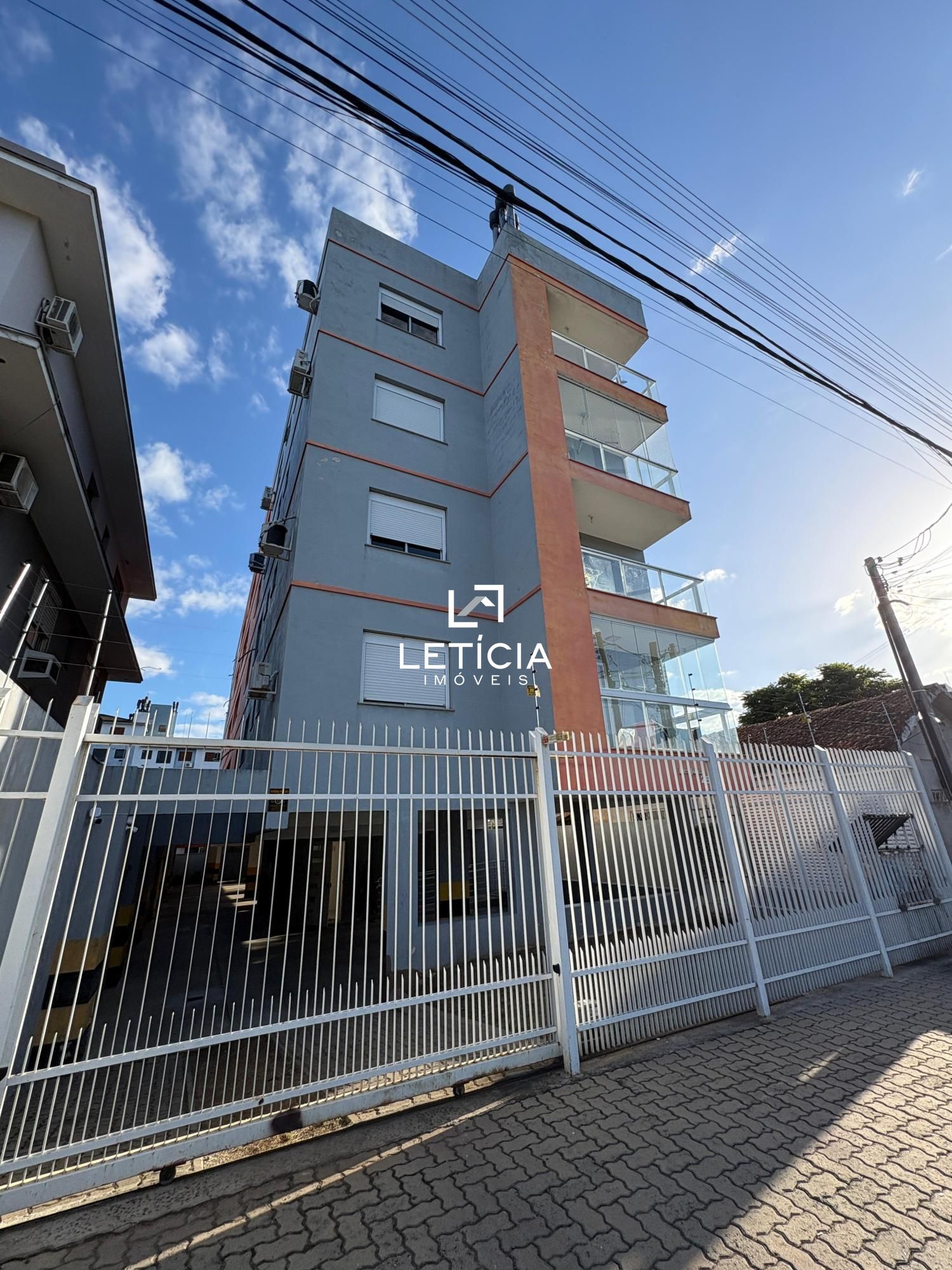 Apartamento para alugar  no Camobi - Santa Maria, RS. Imóveis