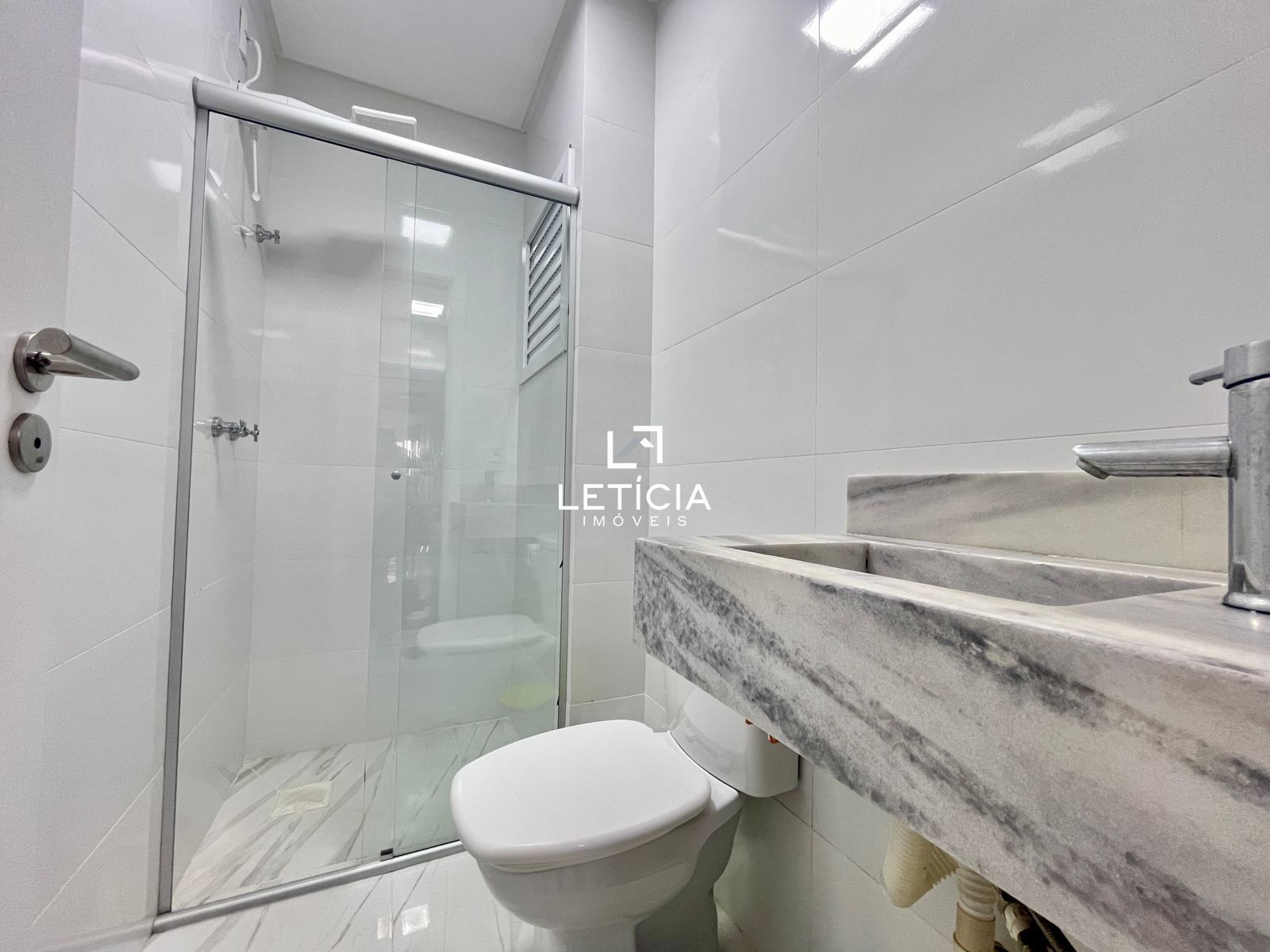 Apartamento com 3 Dormitórios à venda, 98 m² por R$ 1.150.000,00 Apartamento com 3 Dormitórios à venda, 98 m² por R$ 1.150.000,00