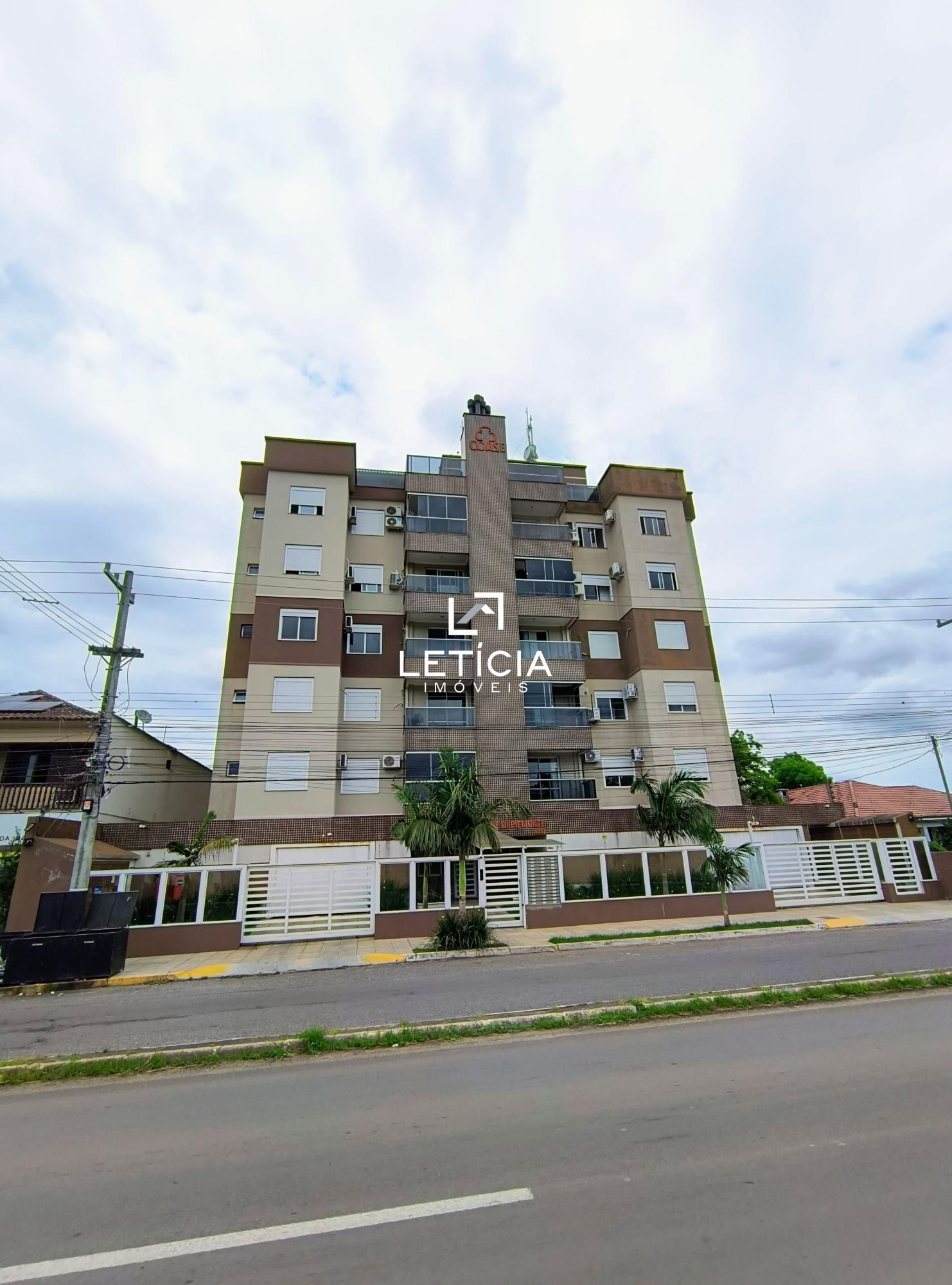 Apartamento para alugar  no Camobi - Santa Maria, RS. Imveis