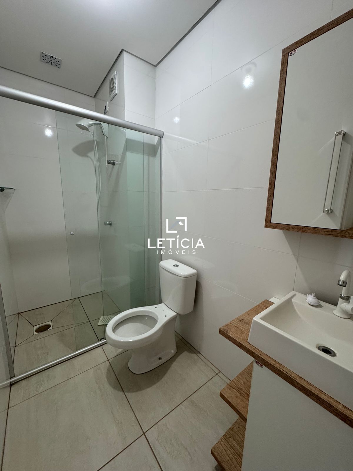 Apartamento com 1 Dormitórios para alugar, 38 m² por R$ 1.800,00 Apartamento com 1 Dormitórios para alugar, 38 m² por R$ 1.800,00