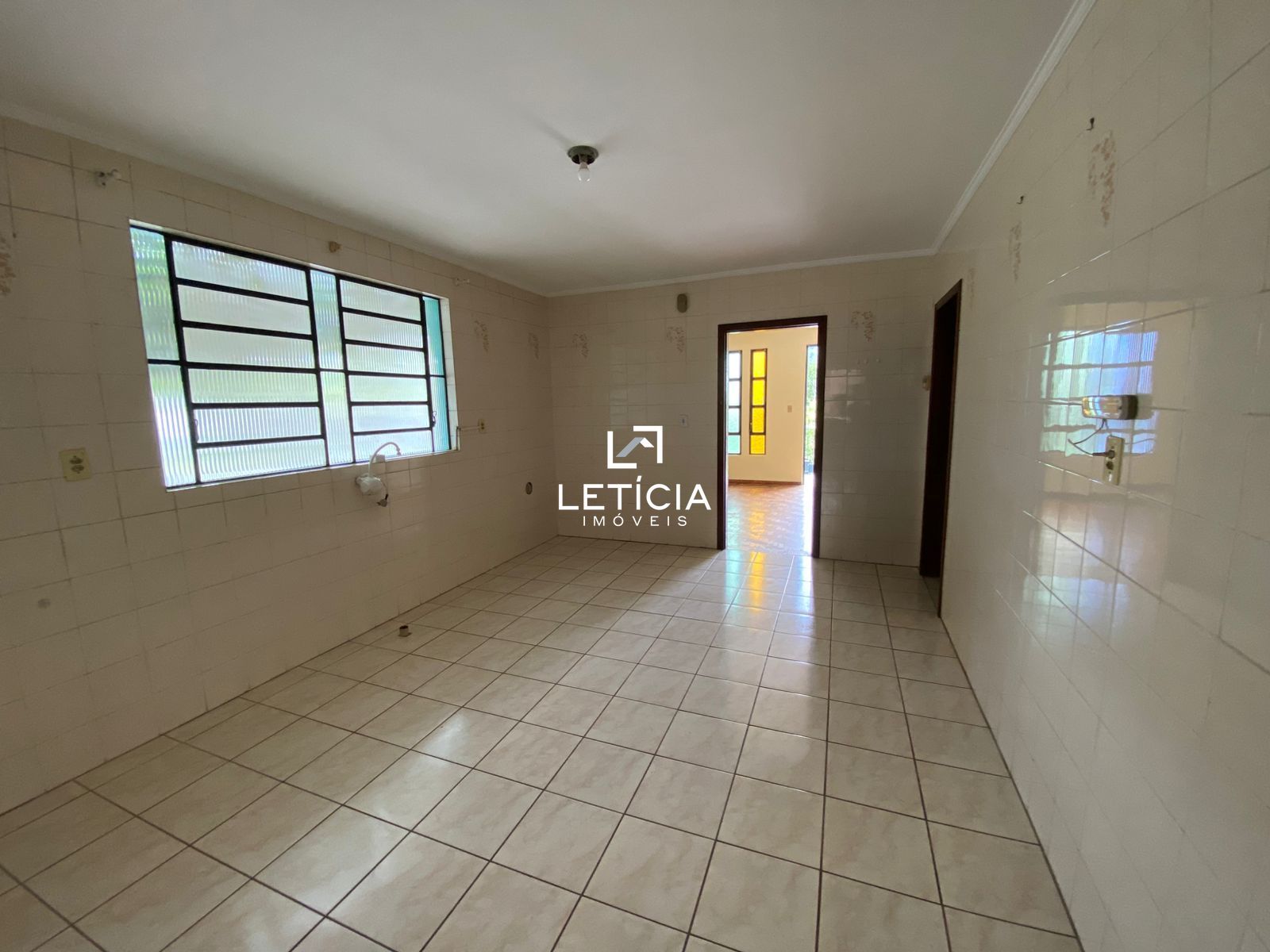 Casa com 3 Dormitórios à venda, 192 m² por R$ 700.000,00 Casa com 3 Dormitórios à venda, 192 m² por R$ 700.000,00