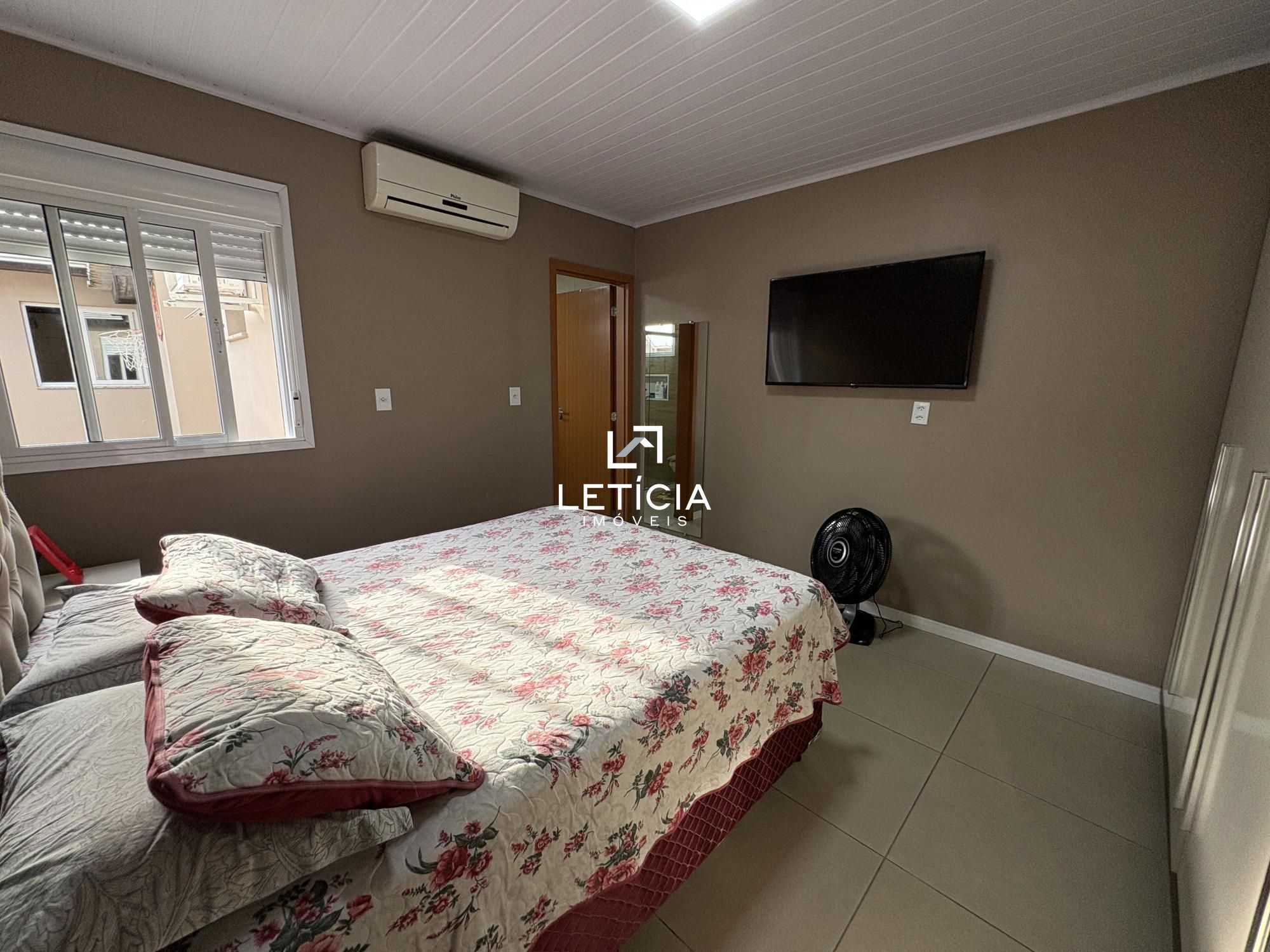 Casa com 3 Dormitórios à venda, 137 m² por R$ 530.000,00 Casa com 3 Dormitórios à venda, 137 m² por R$ 530.000,00