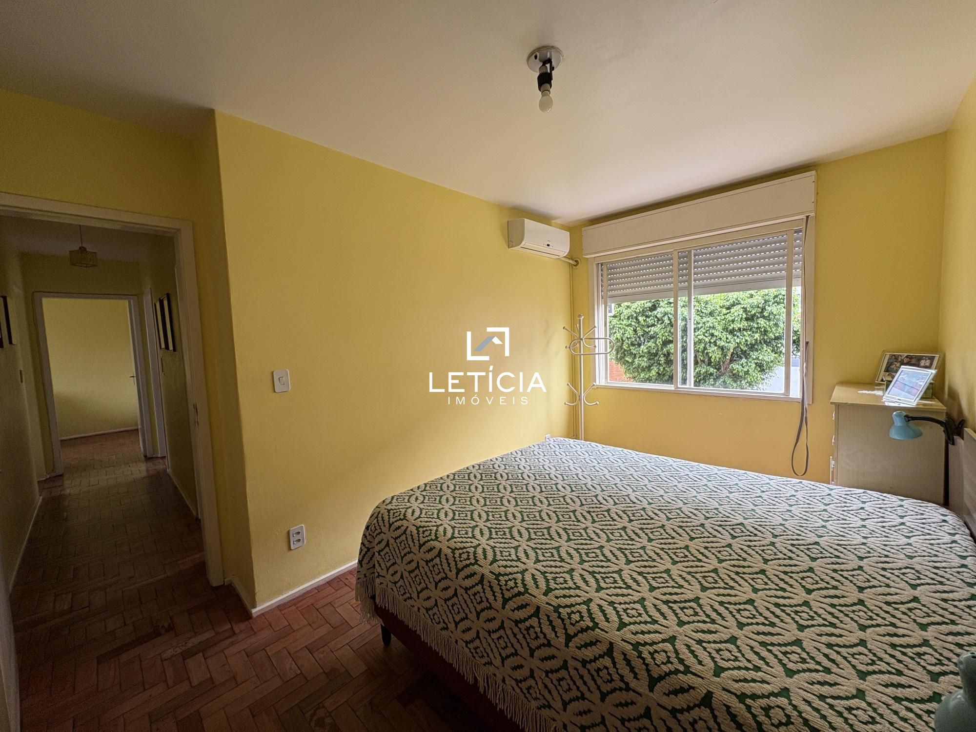 Apartamento com 4 Dormitórios à venda, 94 m² por R$ 320.000,00 Apartamento com 4 Dormitórios à venda, 94 m² por R$ 320.000,00