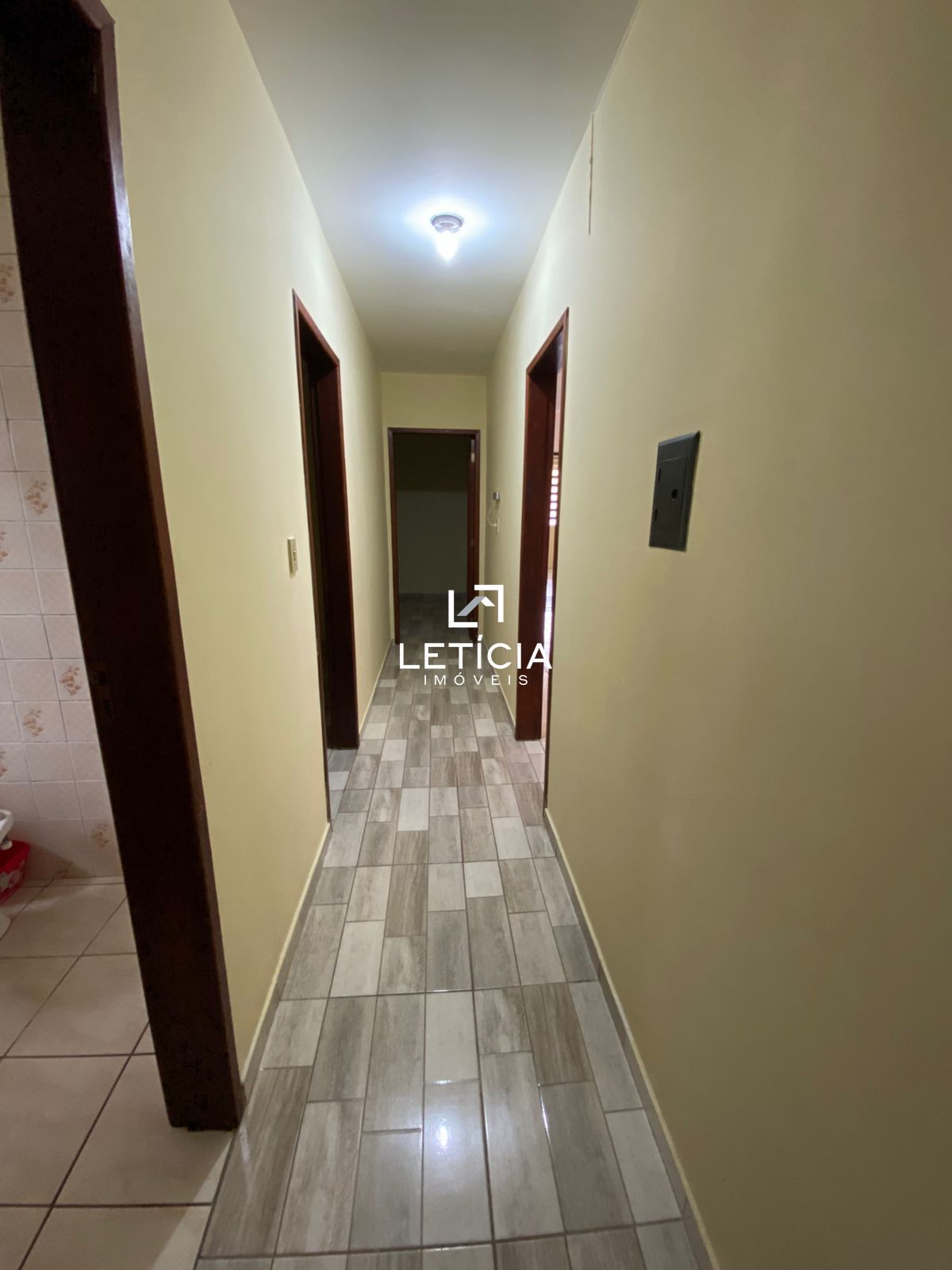 Casa com 3 Dormitórios à venda, 192 m² por R$ 700.000,00 Casa com 3 Dormitórios à venda, 192 m² por R$ 700.000,00