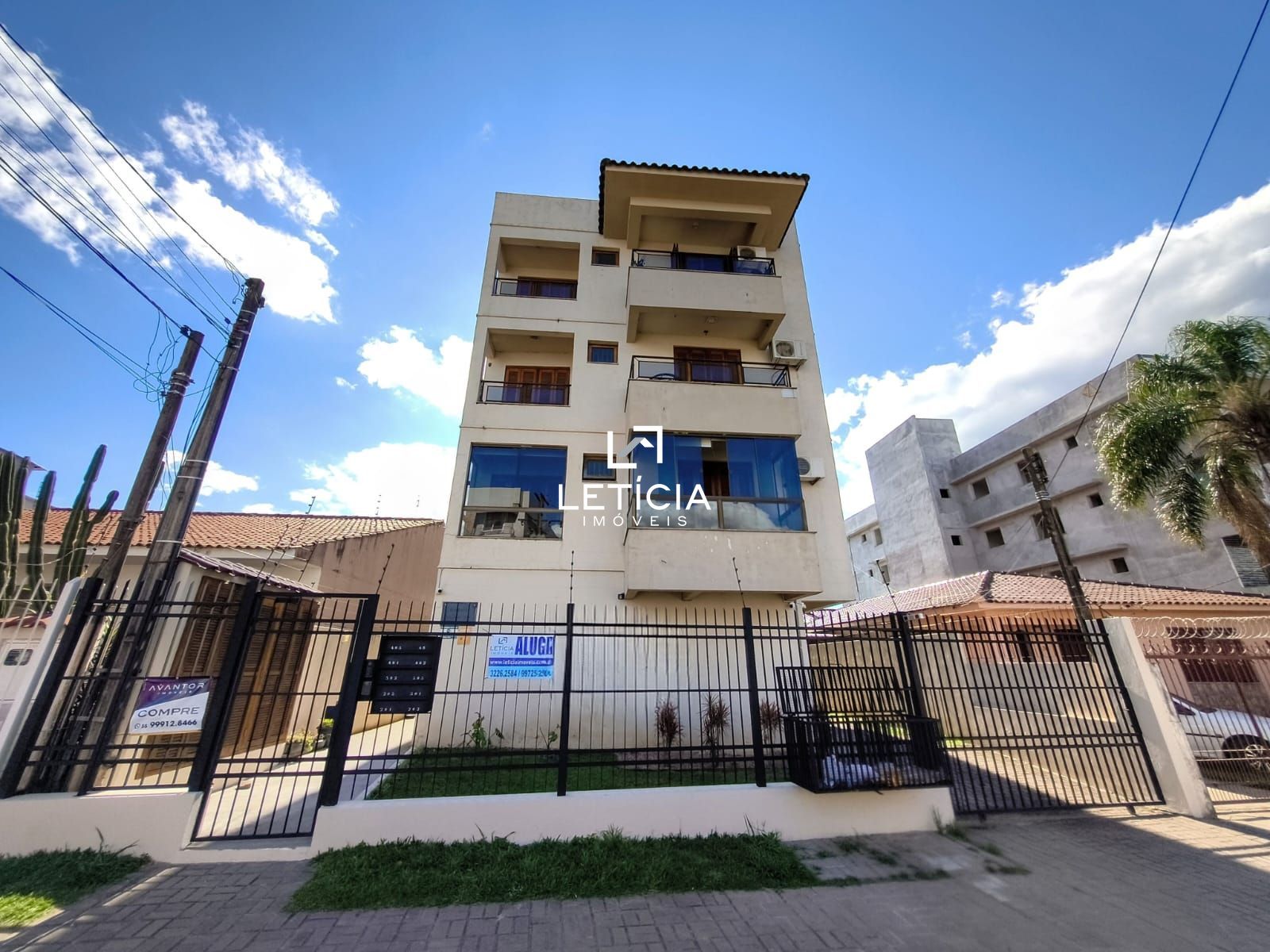 Apartamento para alugar  no Camobi - Santa Maria, RS. Imóveis