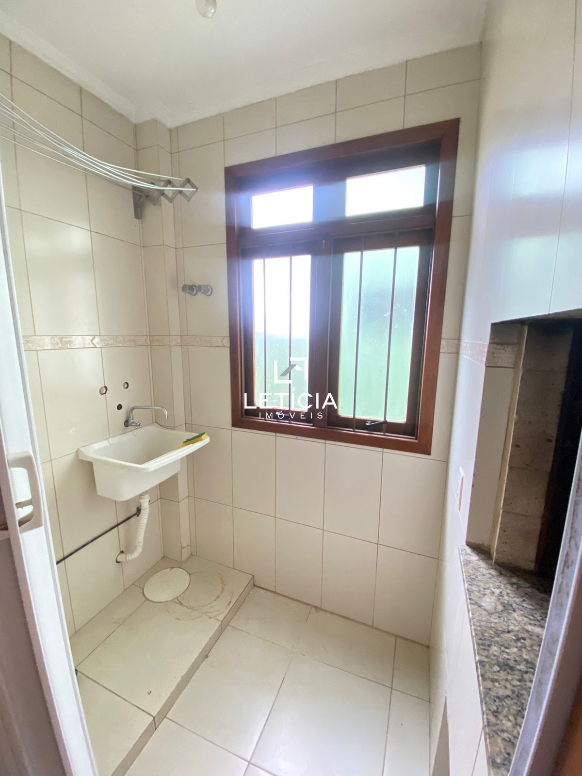 Apartamento com 2 Dormitórios para alugar, 65 m² por R$ 1.450,00 Apartamento com 2 Dormitórios para alugar, 65 m² por R$ 1.450,00