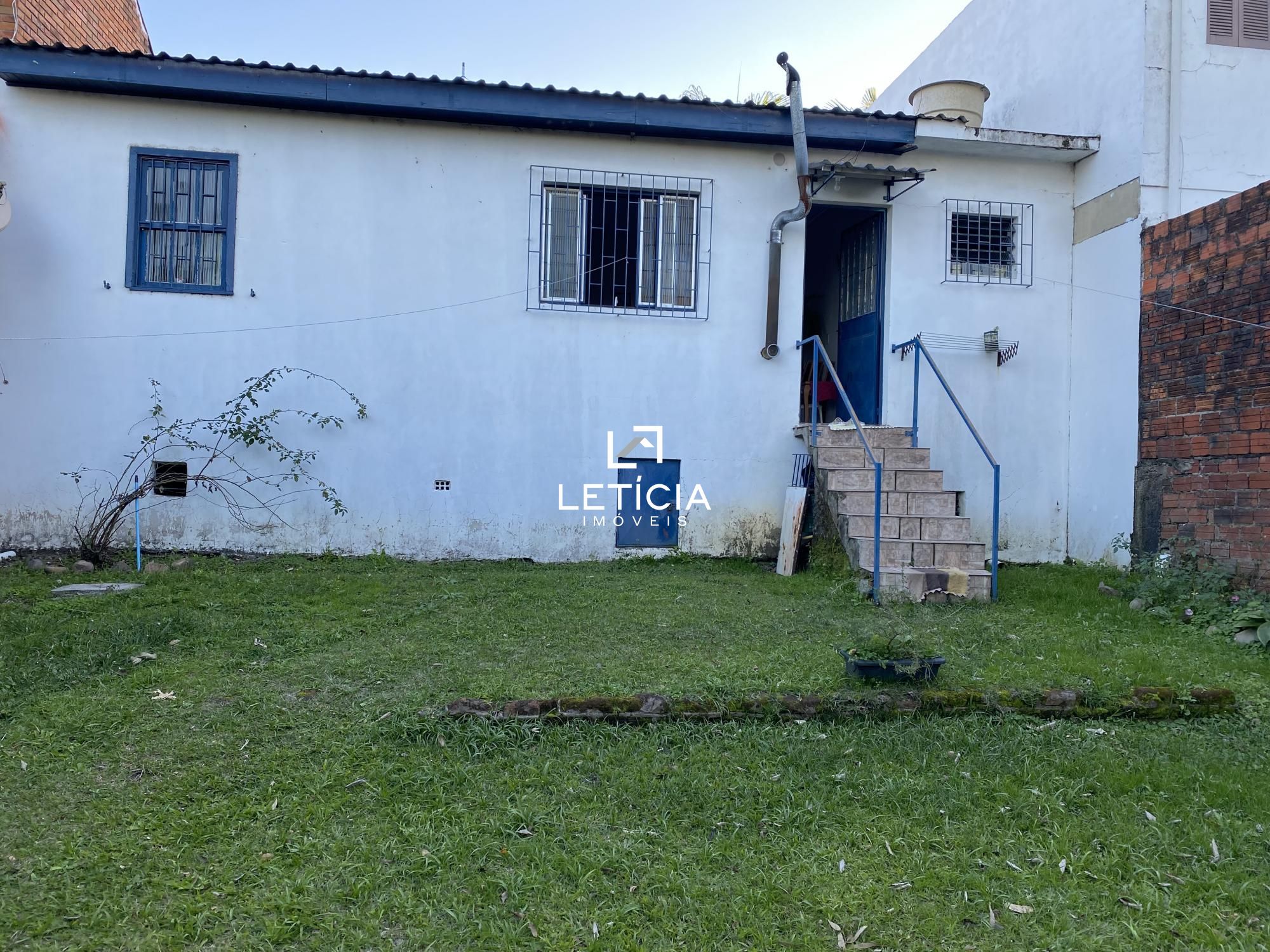 Casa com 2 Dormitórios à venda, 72 m² por R$ 350.000,00