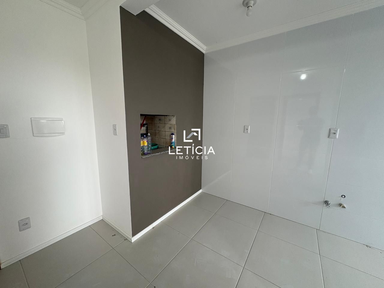 Apartamento com 1 Dormitórios à venda, 38 m² por R$ 250.000,00 Apartamento com 1 Dormitórios à venda, 38 m² por R$ 250.000,00