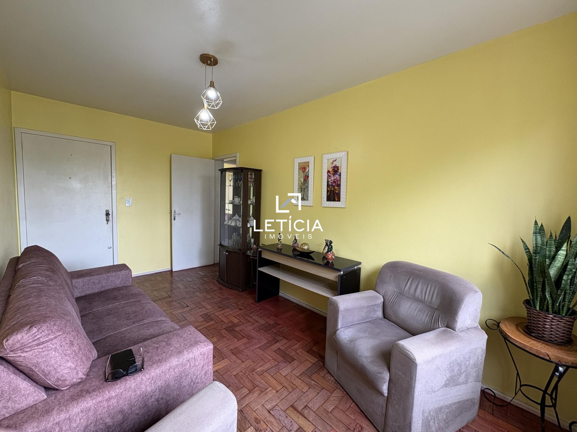 Apartamento com 4 Dormitórios à venda, 94 m² por R$ 320.000,00 Apartamento com 4 Dormitórios à venda, 94 m² por R$ 320.000,00