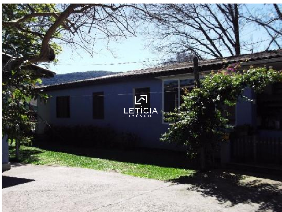 Casa com 5 Dormitórios à venda, 1 m² por R$ 930.000,00
