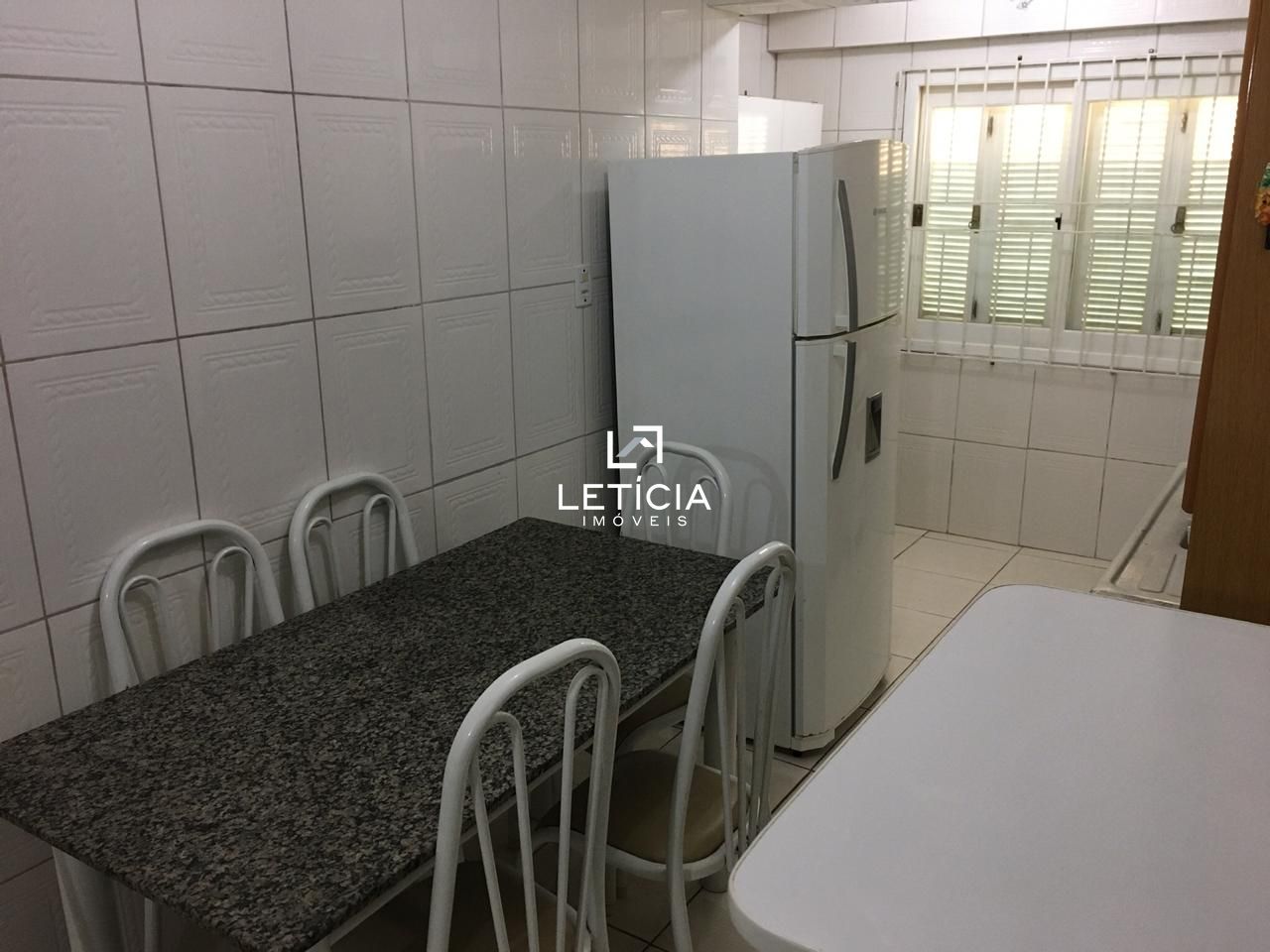 Apartamento com 1 Dormitórios para alugar, 40 m² por R$ 1.100,00 Apartamento com 1 Dormitórios para alugar, 40 m² por R$ 1.100,00