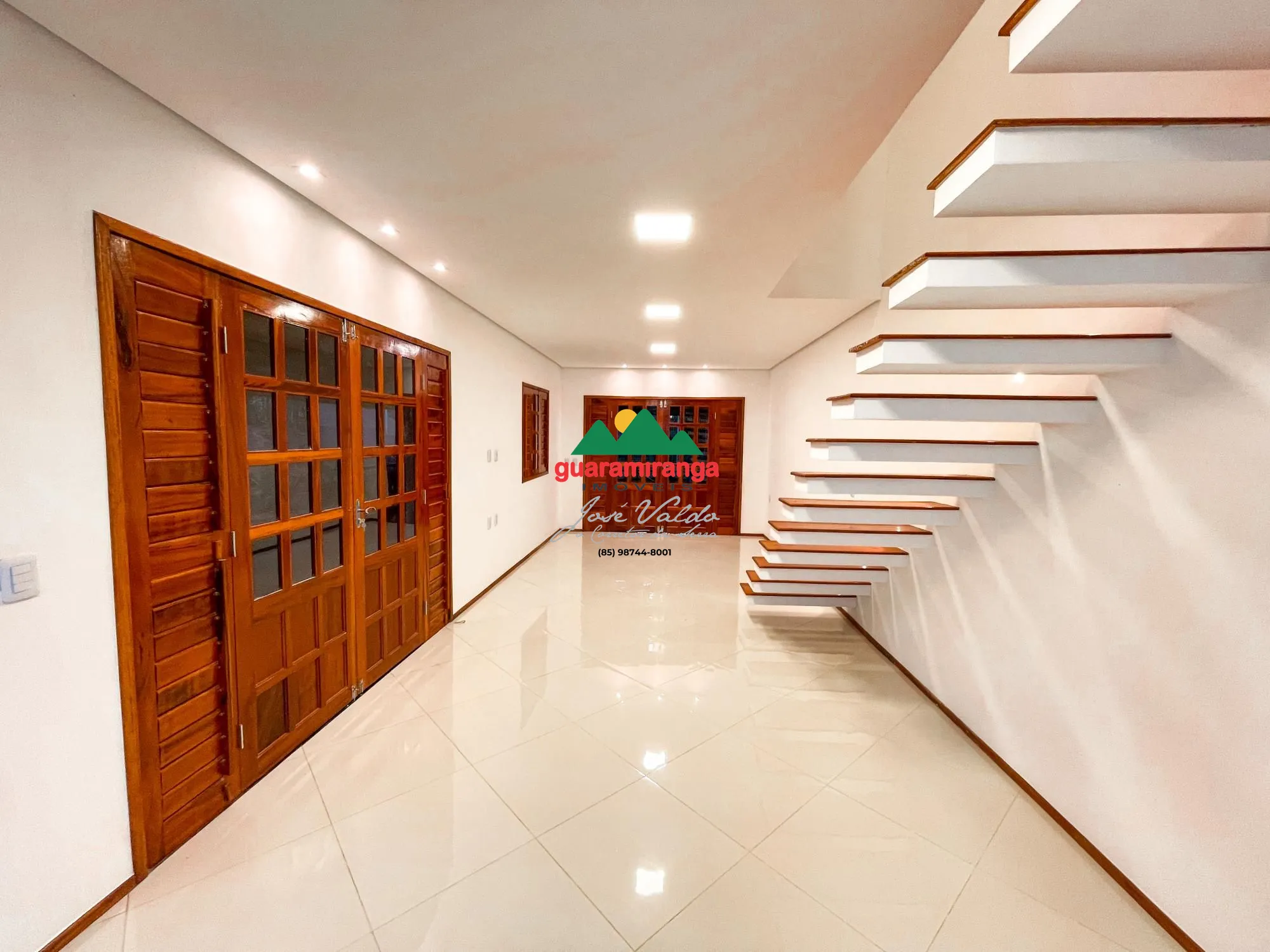 Fazenda/sítio/chácara/haras com 5 Dormitórios à venda, 481 m² por R$ 1.300.000,00 Fazenda/sítio/chácara/haras com 5 Dormitórios à venda, 481 m² por R$ 1.300.000,00