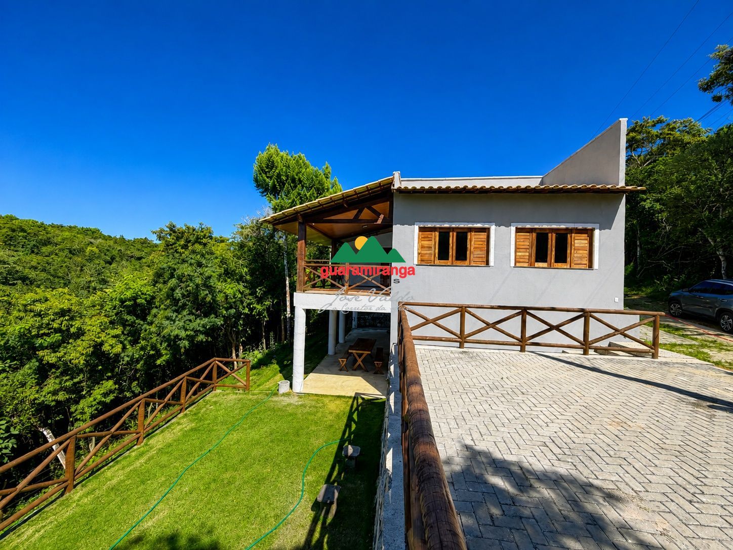 Casa duplex em mulungu com vista panorâmica e amplo terreno 