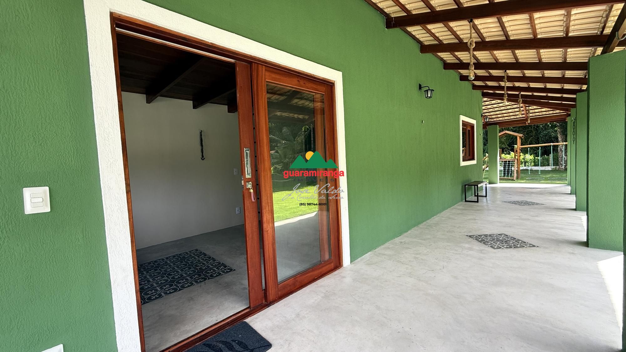 Casa com 2 Dormitórios à venda, 108 m² por R$ 660.000,00 Casa com 2 Dormitórios à venda, 108 m² por R$ 660.000,00