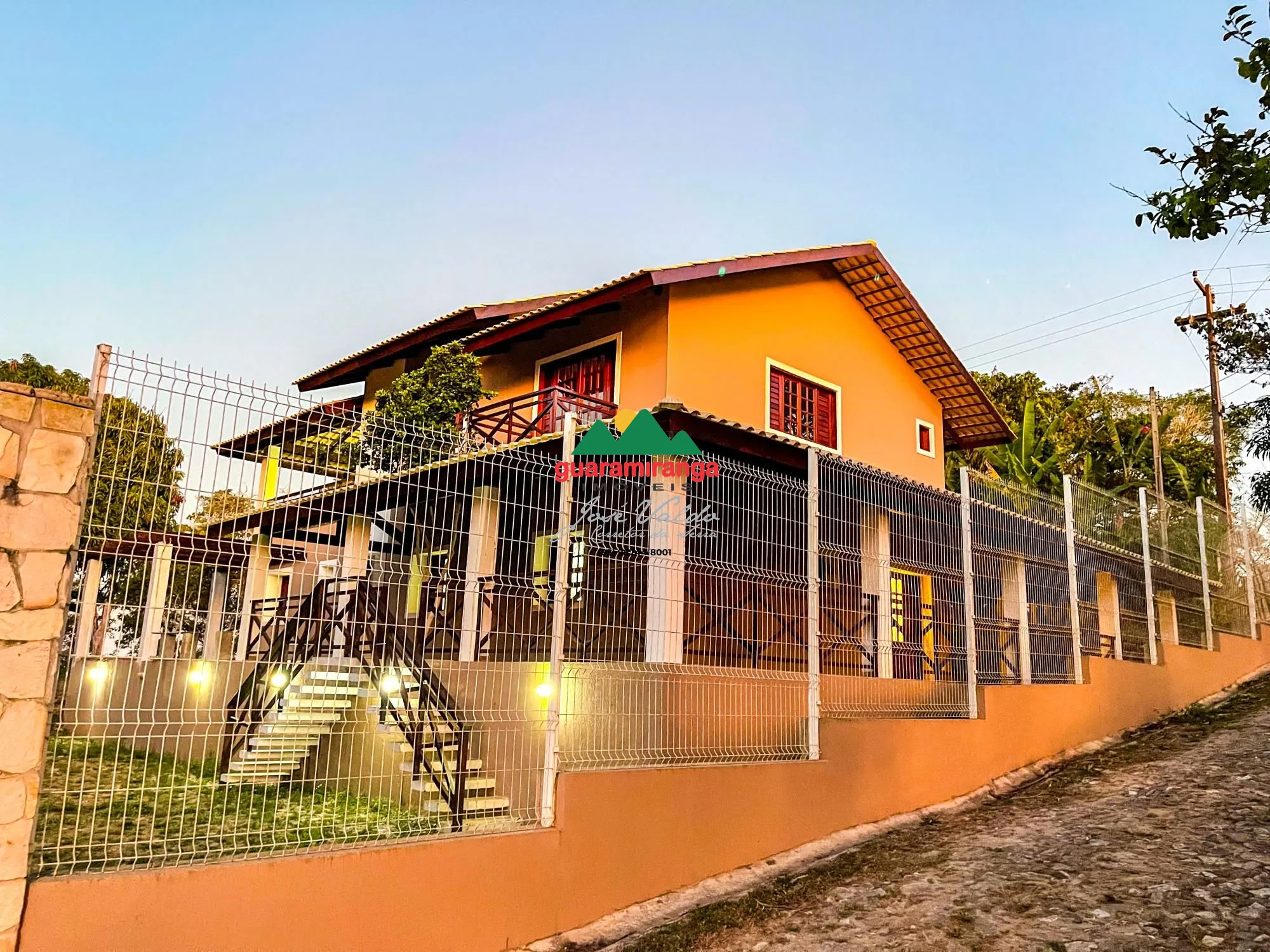 Fazenda/sítio/chácara/haras com 5 Dormitórios à venda, 481 m² por R$ 1.300.000,00 Fazenda/sítio/chácara/haras com 5 Dormitórios à venda, 481 m² por R$ 1.300.000,00