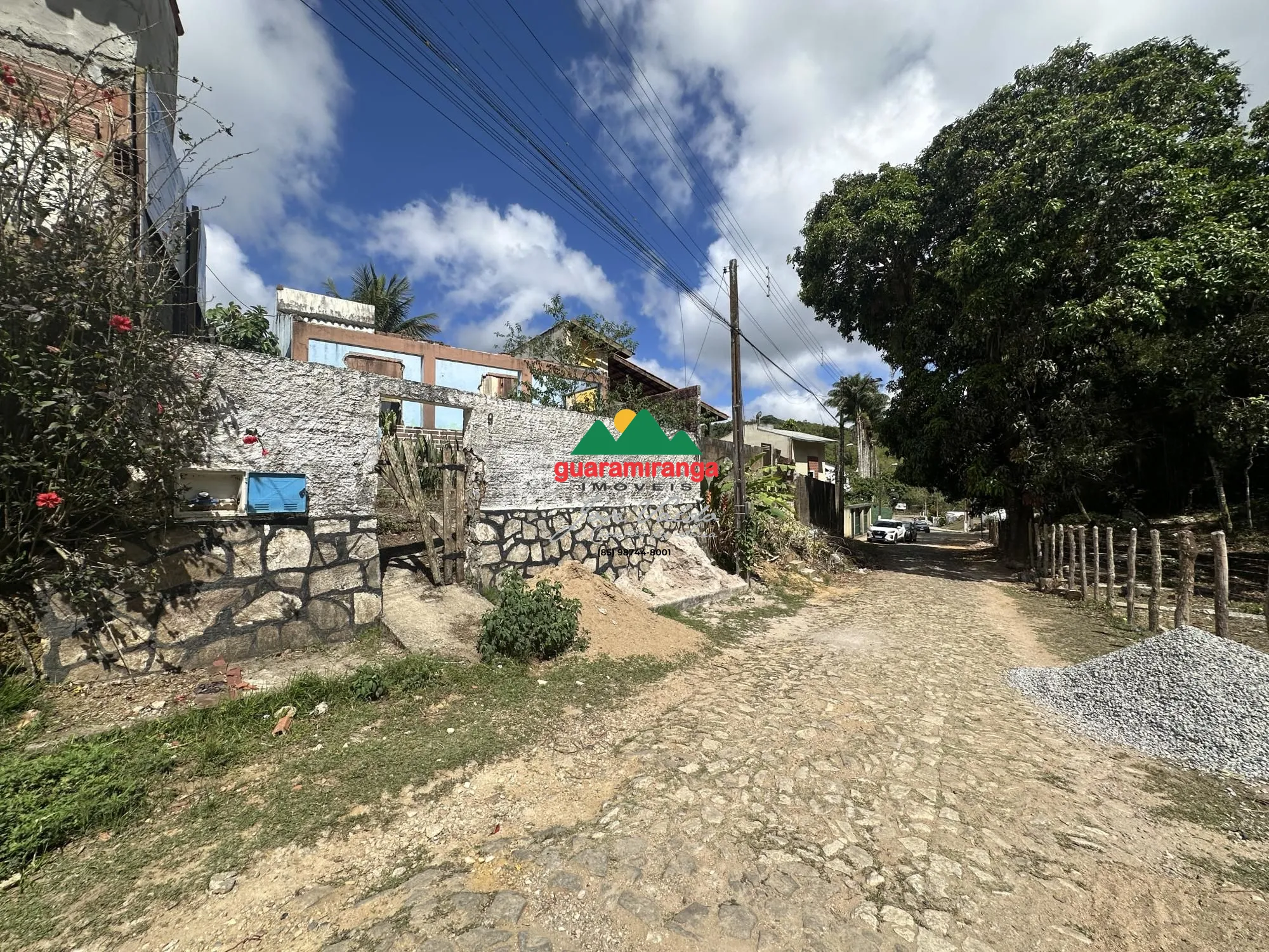 Apartamento à venda  no Cohab - Guaramiranga, CE. Imóveis