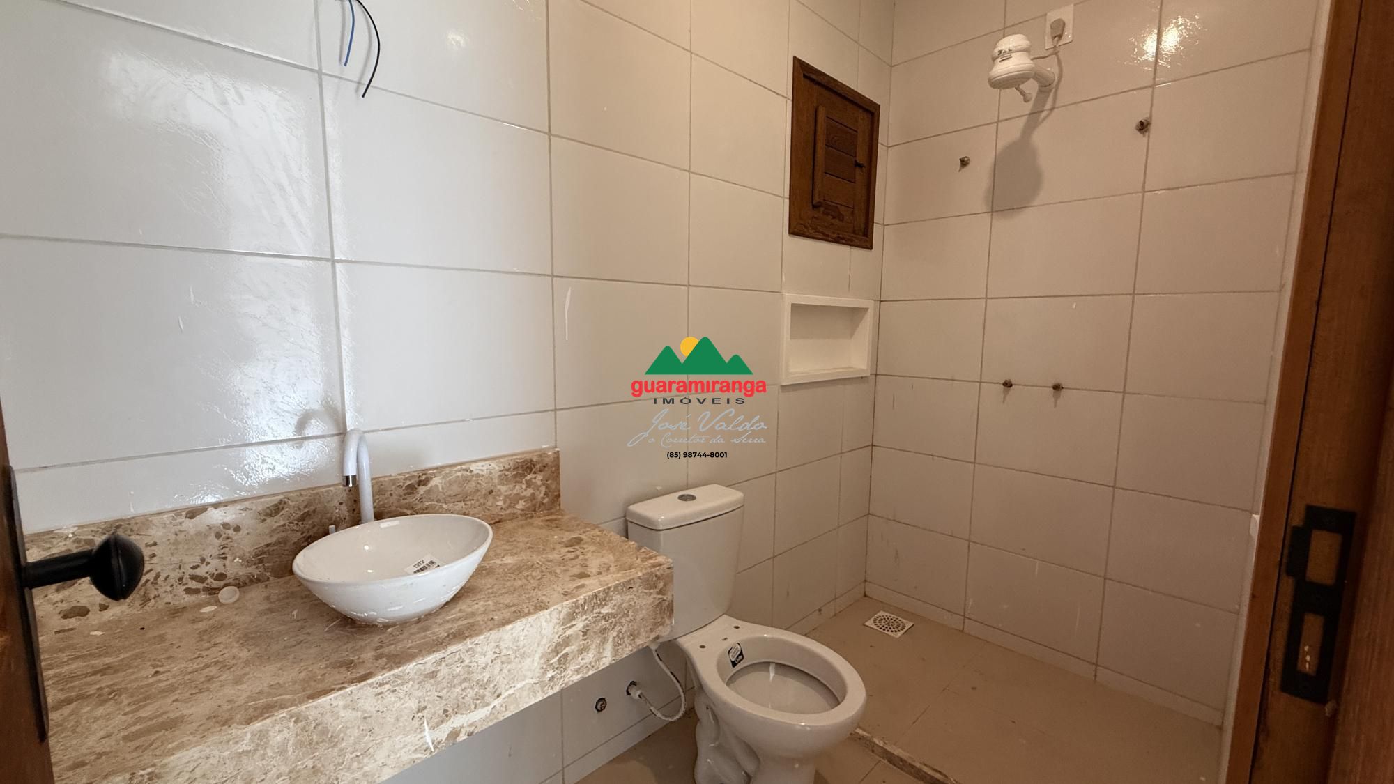 Residência nova com 120 m² de área construída em terreno de 